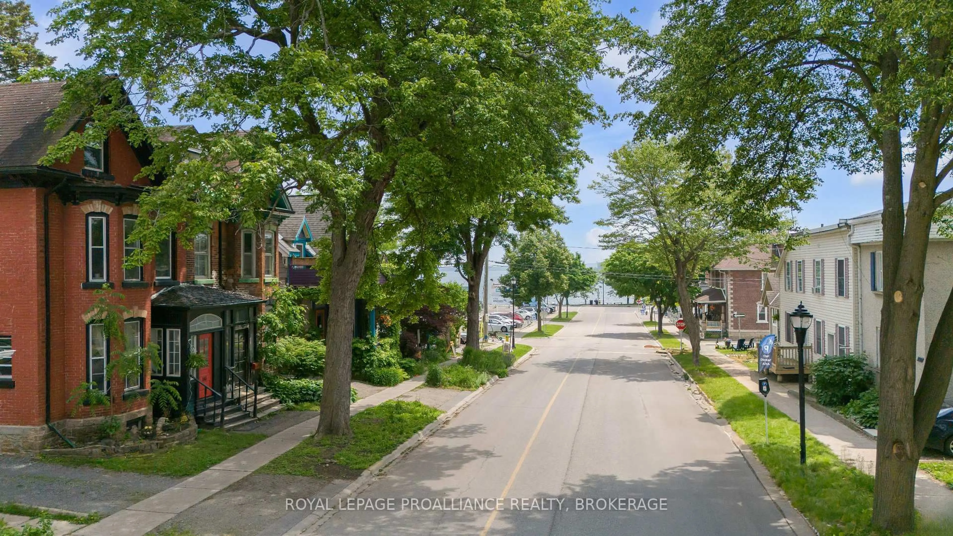 Patio, street for 145 Main St, Gananoque Ontario K7G 2M1