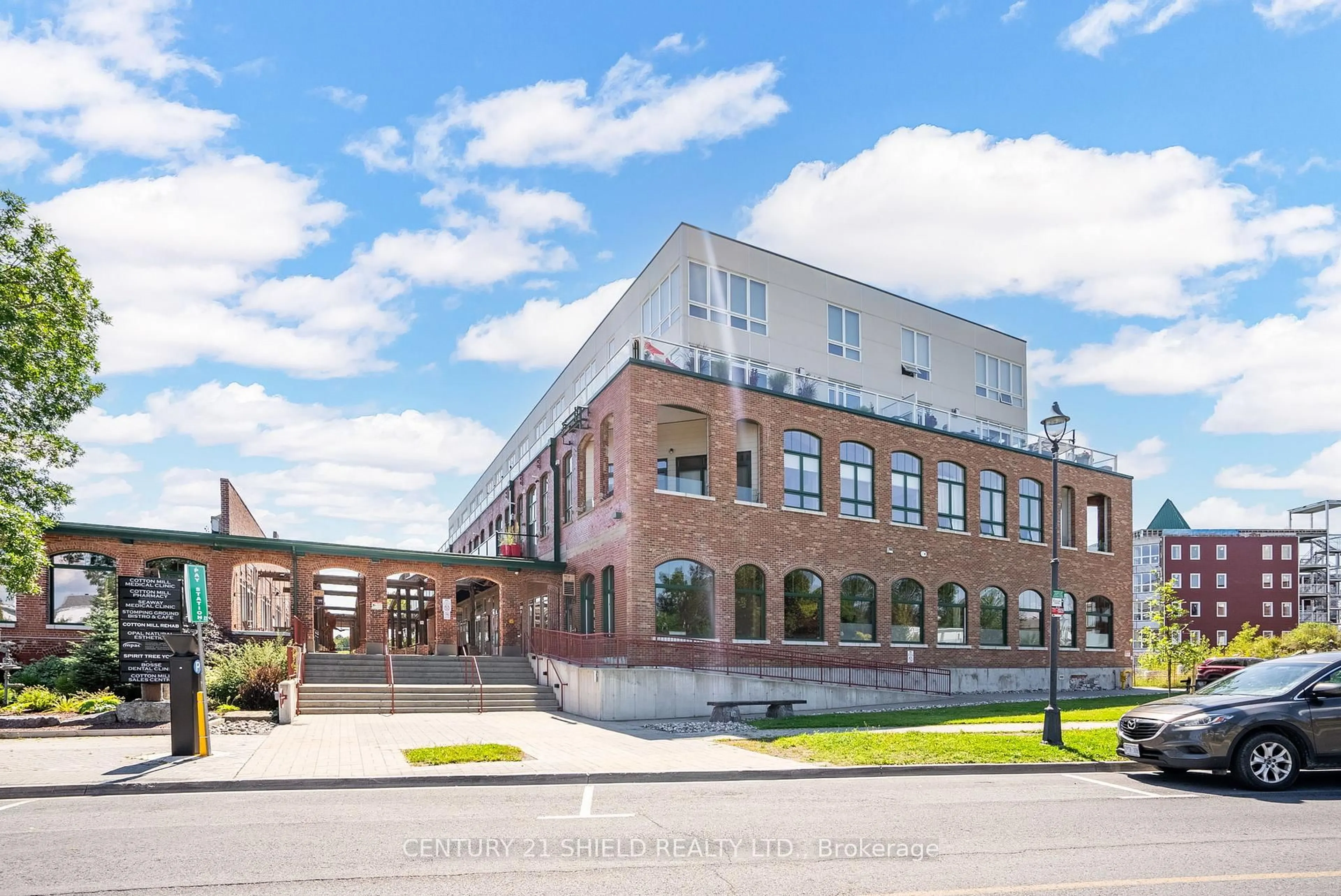Patio, building for 703 Cotton Mill St #312, Cornwall Ontario K6H 0E7