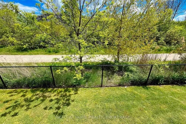 Additional image 4 of 71 Southshore Cres