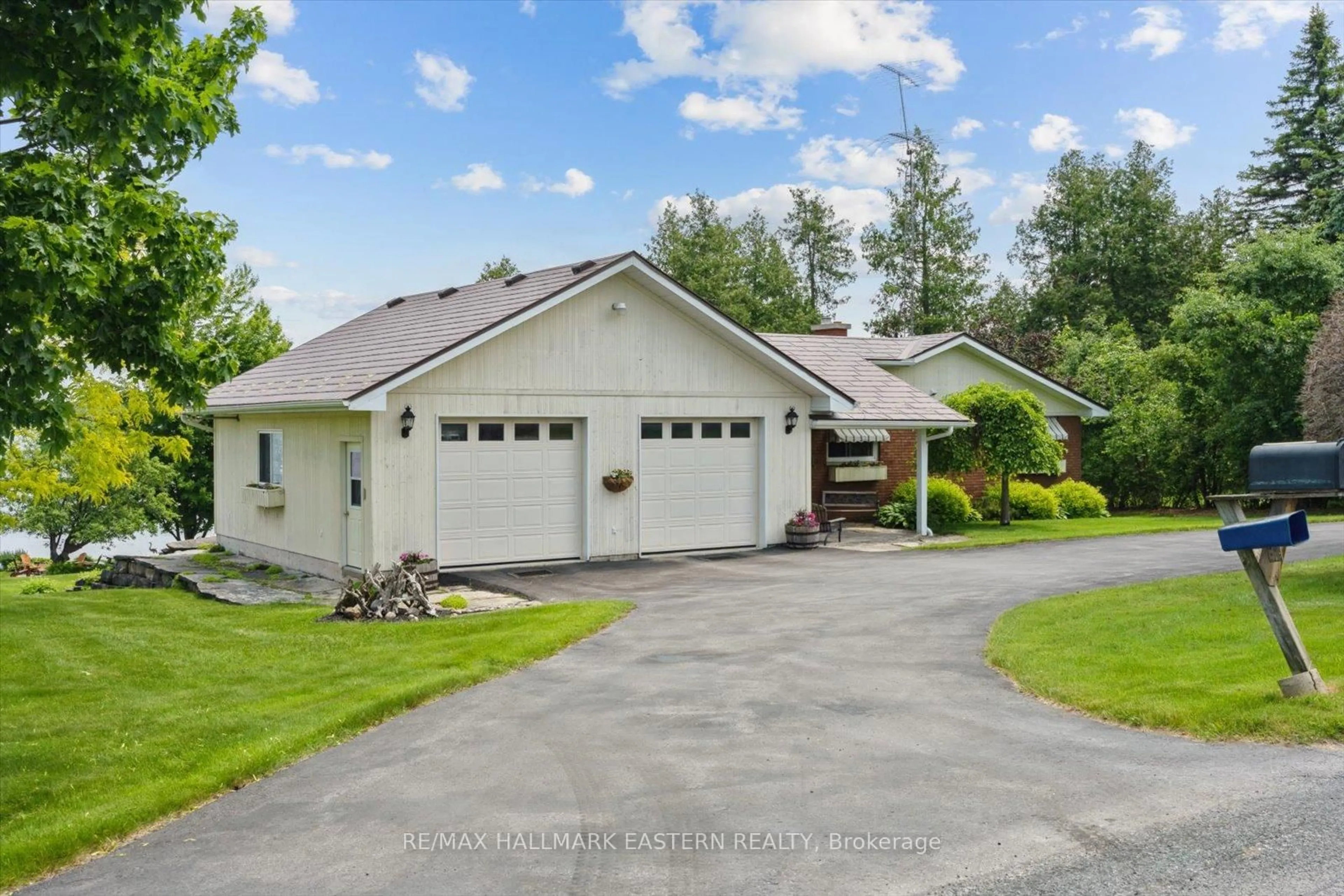 Unknown for 1105 Connaught Dr, Selwyn Ontario K0L 1T0