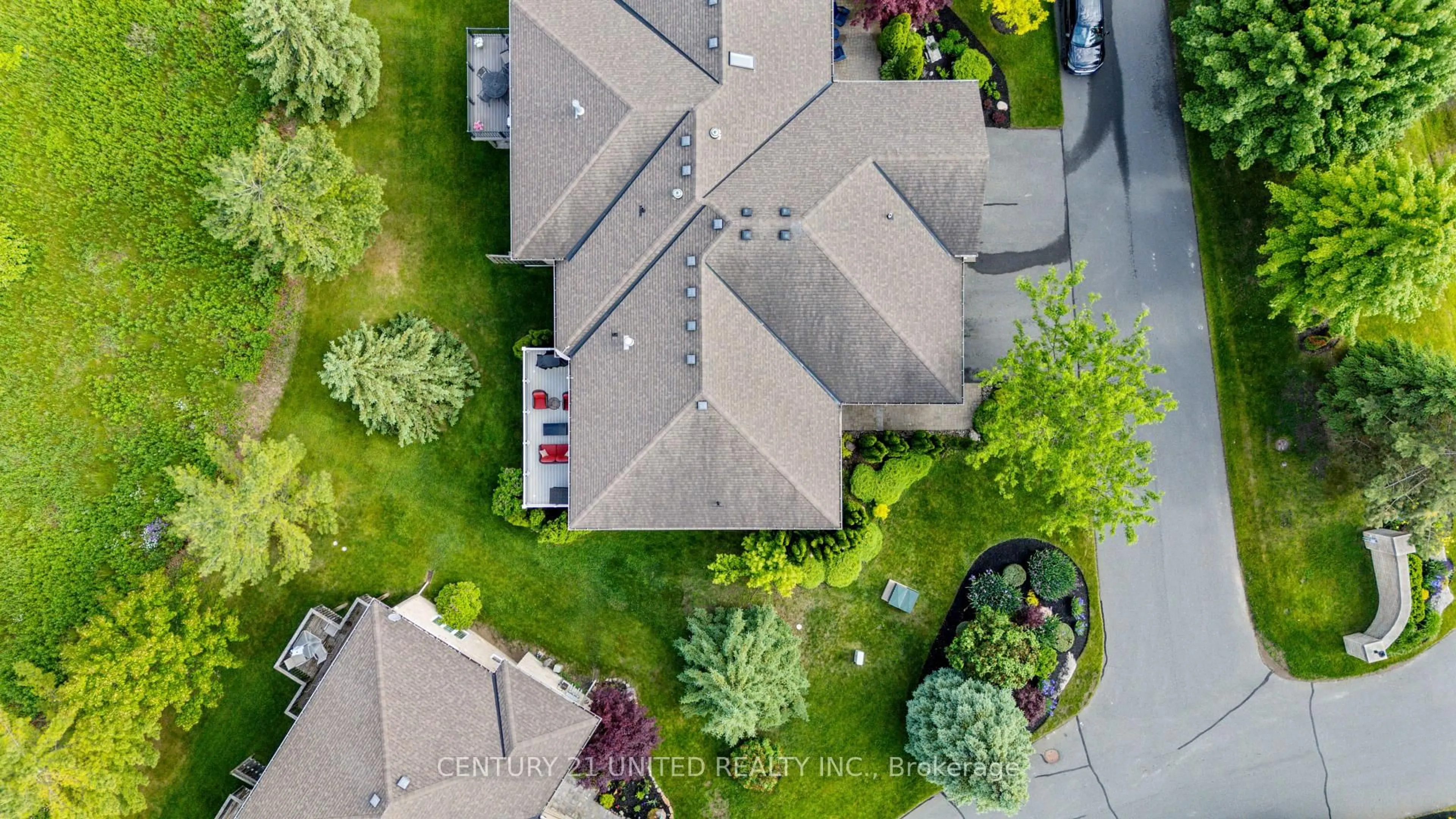 A pic from outside/outdoor area/front of a property/back of a property/a pic from drone, street for 227 Carnegie Ave #18, Peterborough North Ontario K9L 0B3