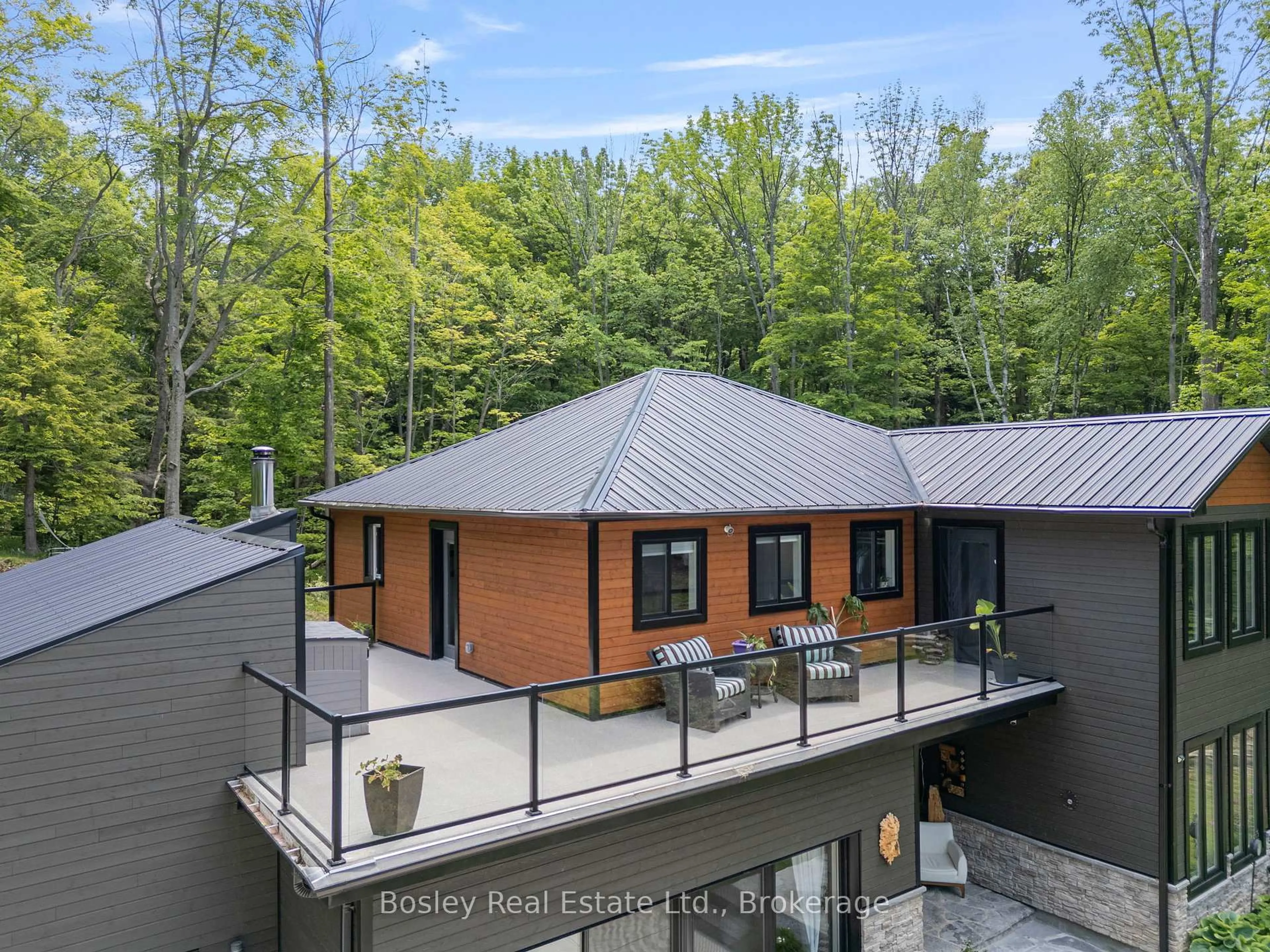 A pic from outside/outdoor area/front of a property/back of a property/a pic from drone, mountain view for 350107 Bayshore Rd, Meaford Ontario N0H 1B0