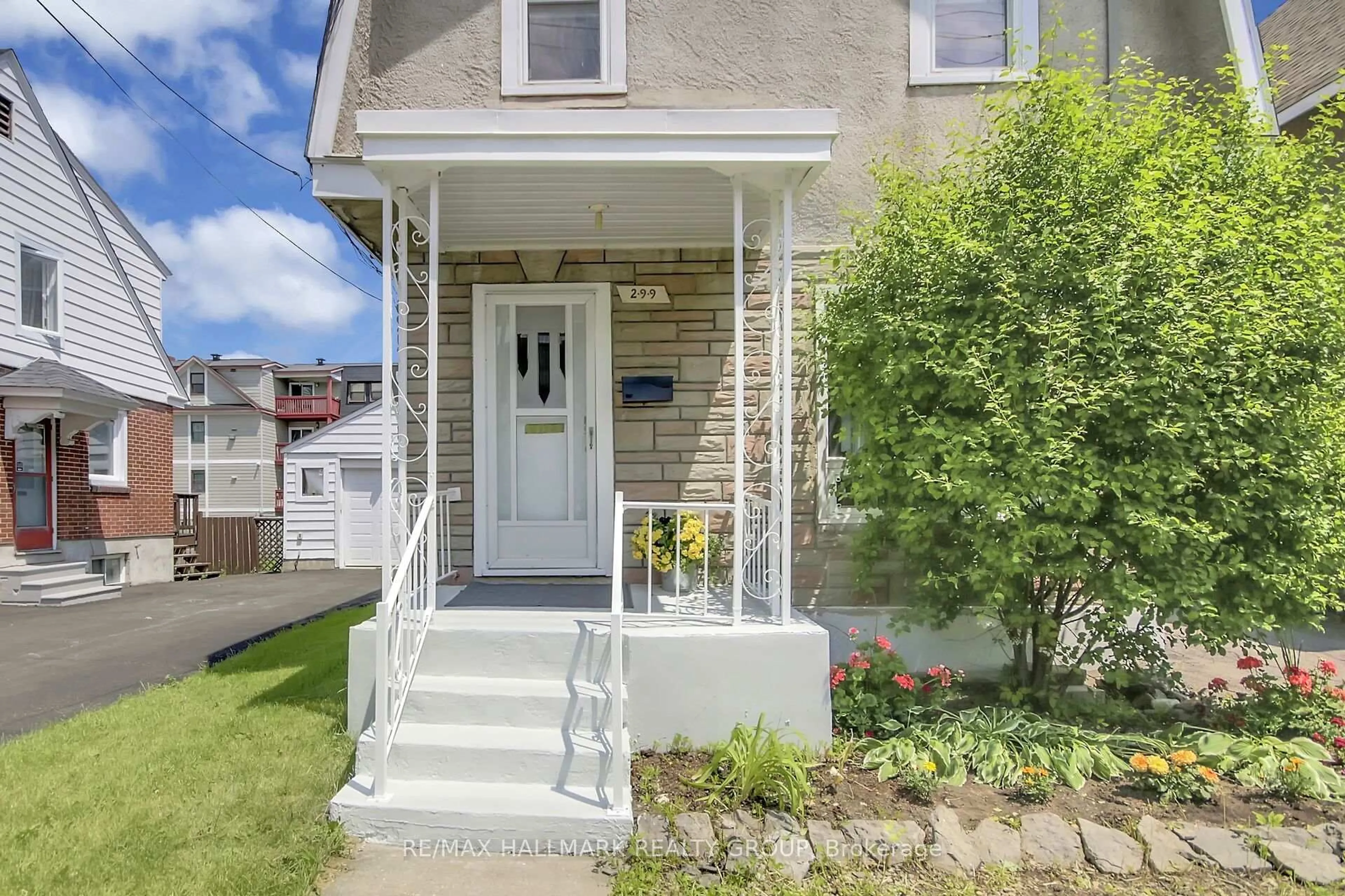 Unknown for 299 Parkdale Ave, Ottawa Ontario K1Y 1G5