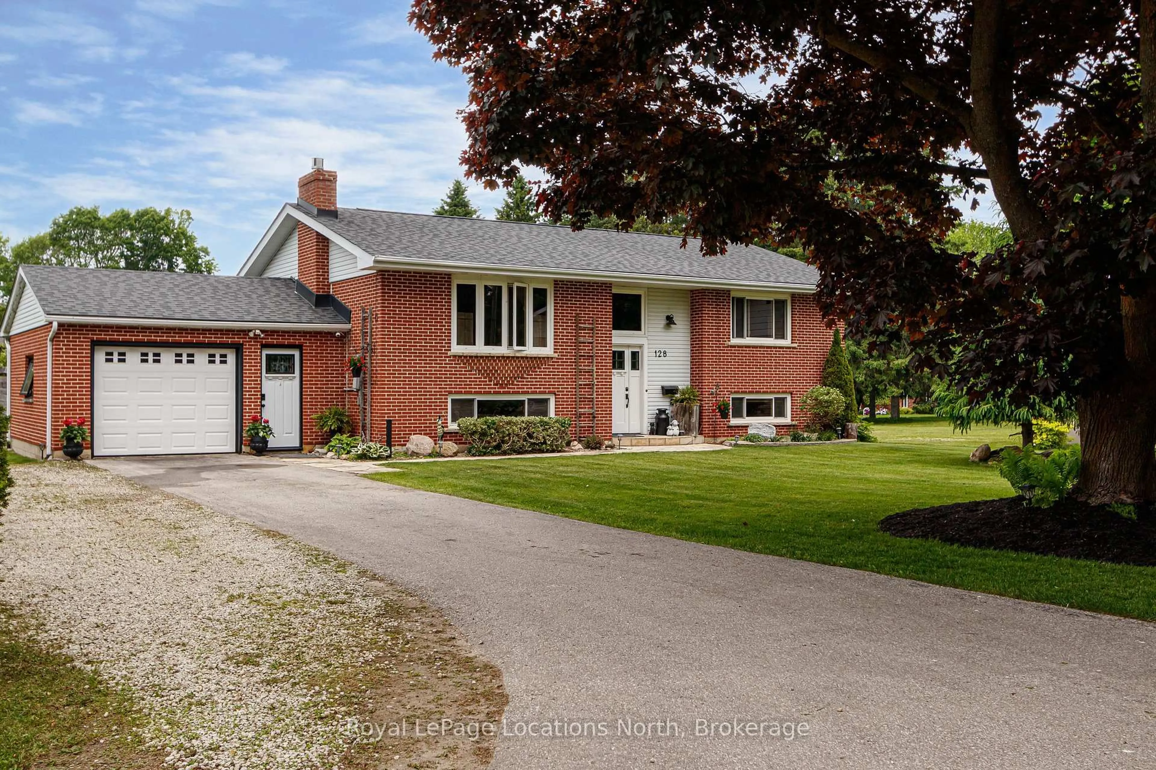 Home with brick exterior material, street for 128 Montgomery St, Meaford Ontario N4L 1C4