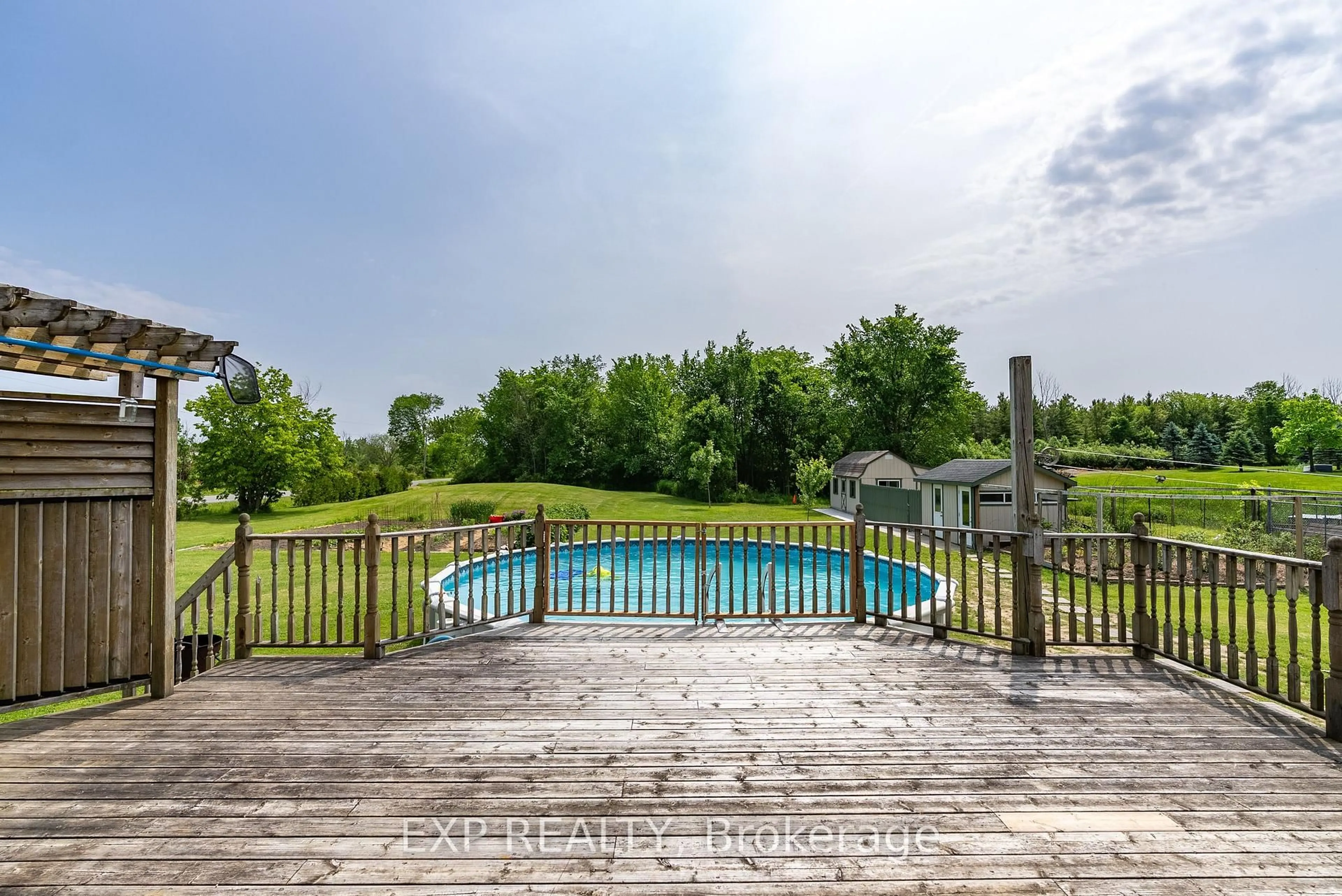 Pool for 2446 Burger Rd, Fort Erie Ontario L0S 1S0