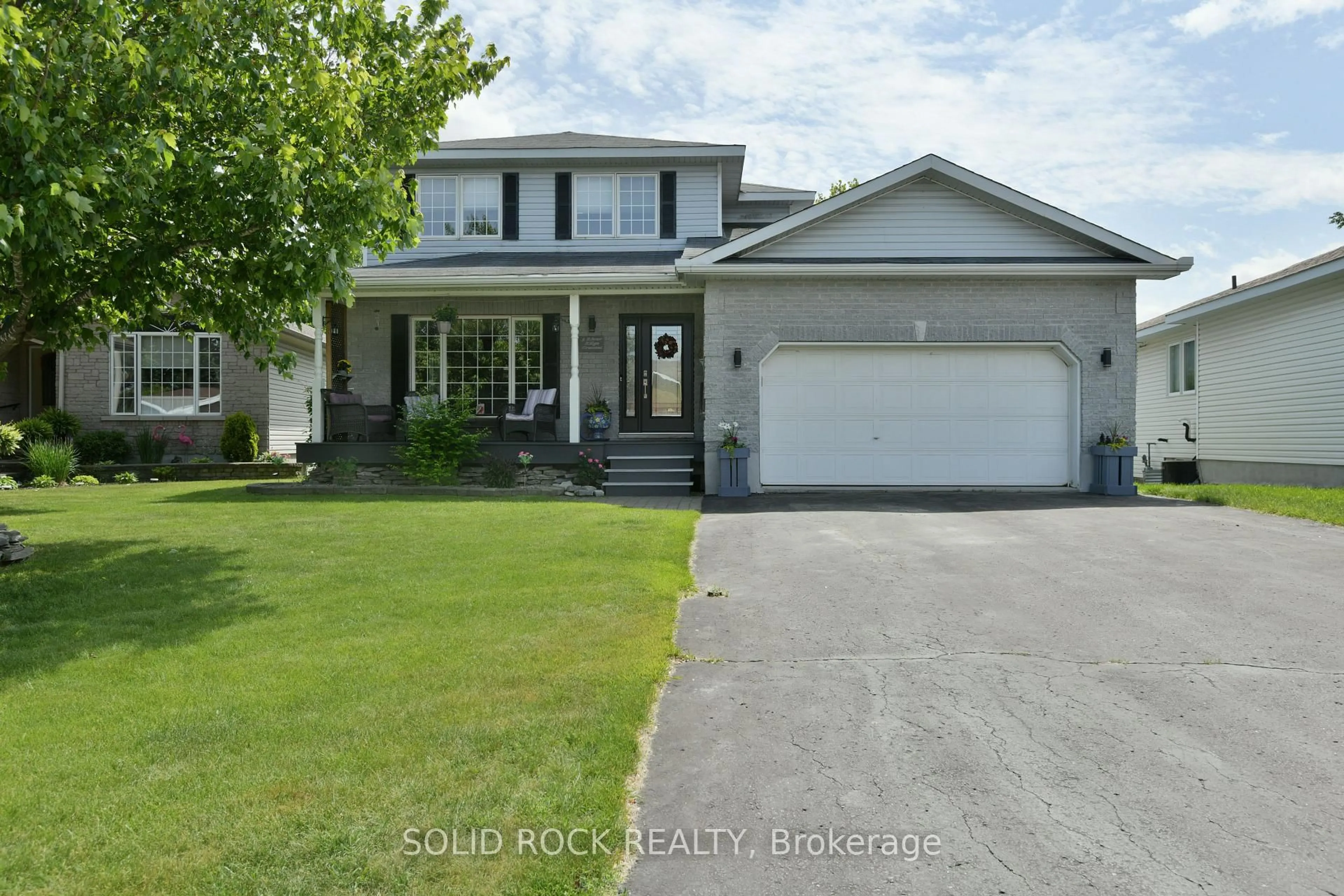 A pic from outside/outdoor area/front of a property/back of a property/a pic from drone, street for 3 River Ridge Cres, Arnprior Ontario K7S 3W1