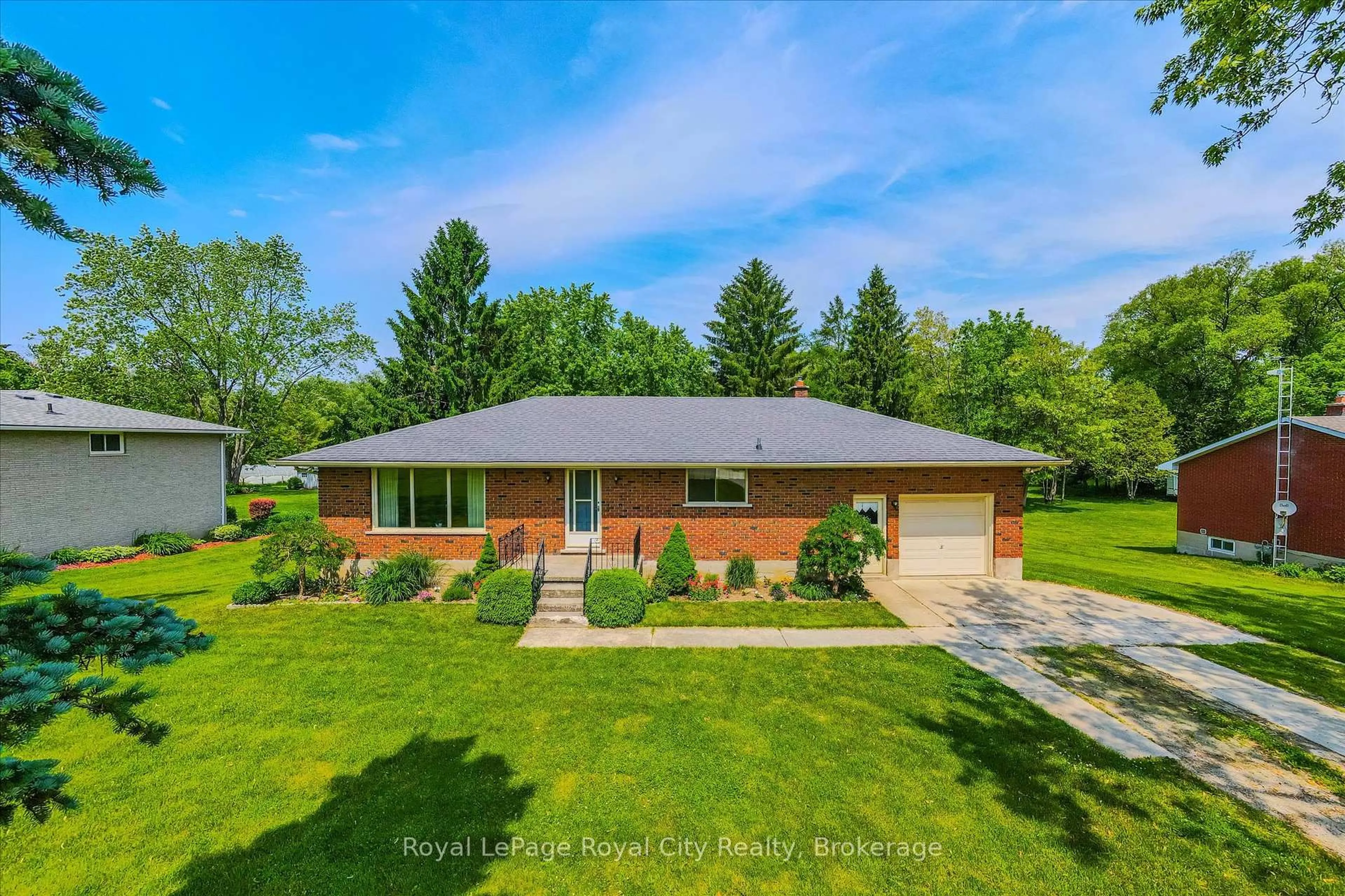 A pic from outside/outdoor area/front of a property/back of a property/a pic from drone, street for 7298 Wellington Rd 30, Guelph/Eramosa Ontario N1H 6J2