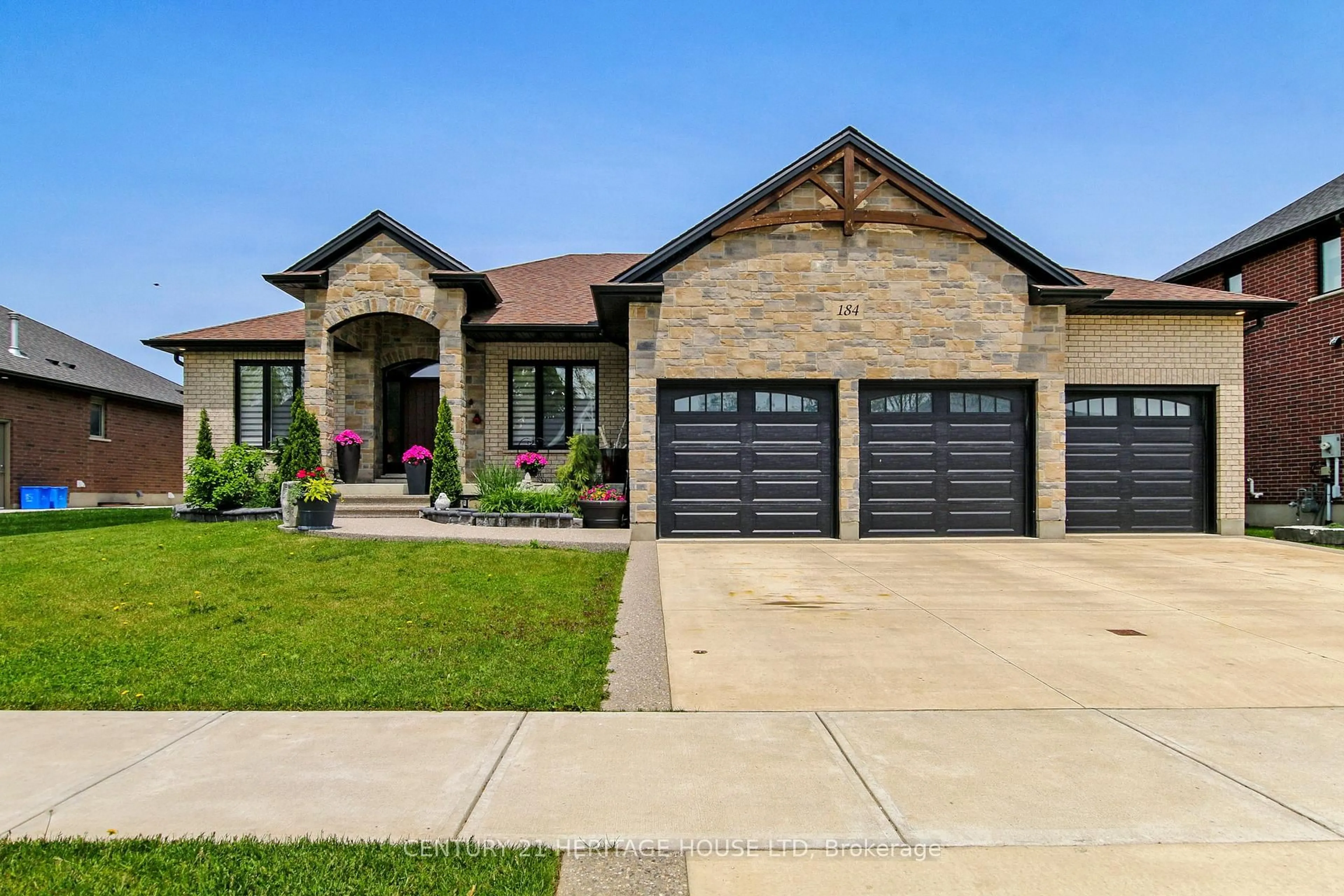Home with brick exterior material, street for 184 Kettle Creek Dr, Central Elgin Ontario N0L 1B0