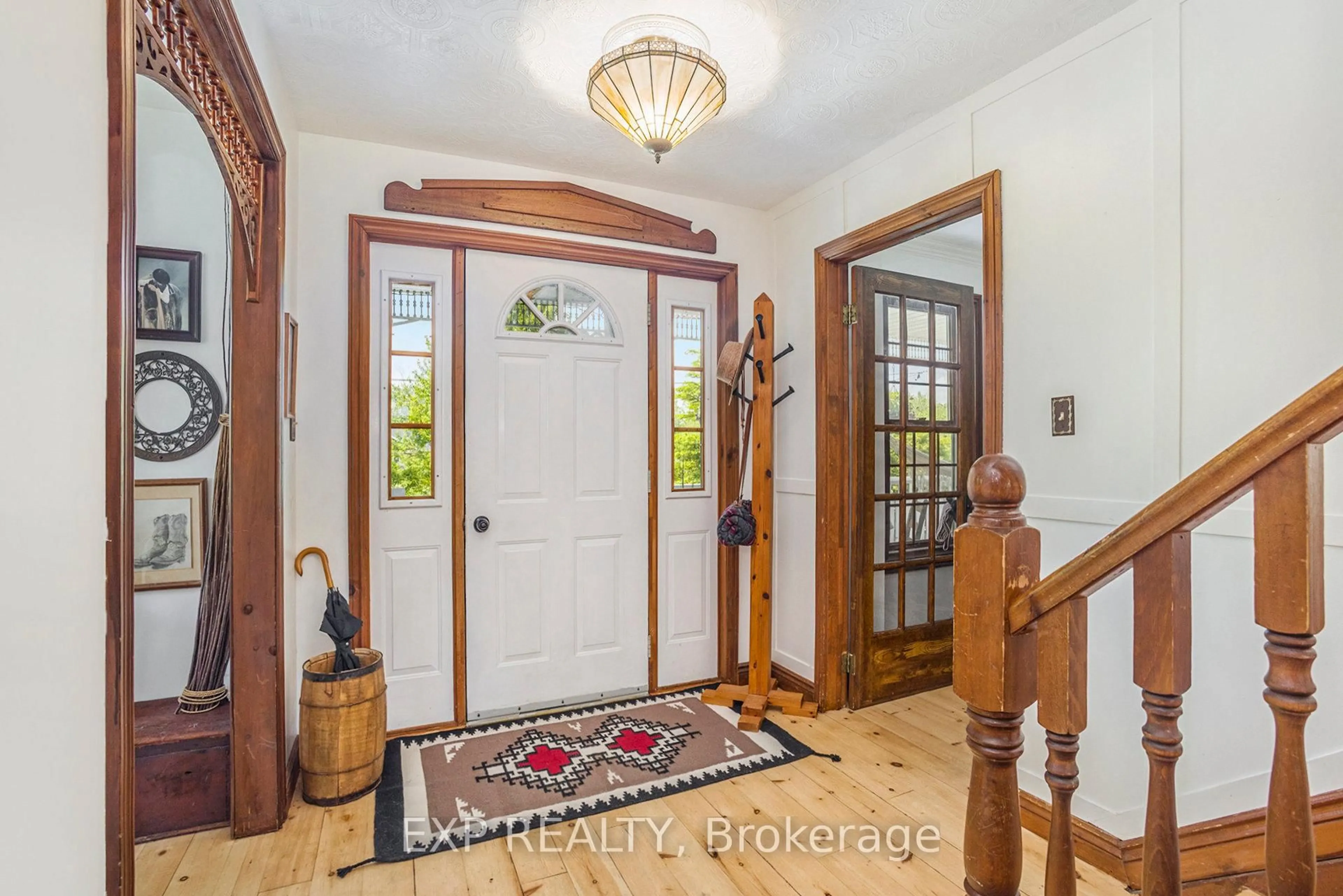 Indoor entryway for 3123 Trillium Way, Perth Ontario K7H 3C3