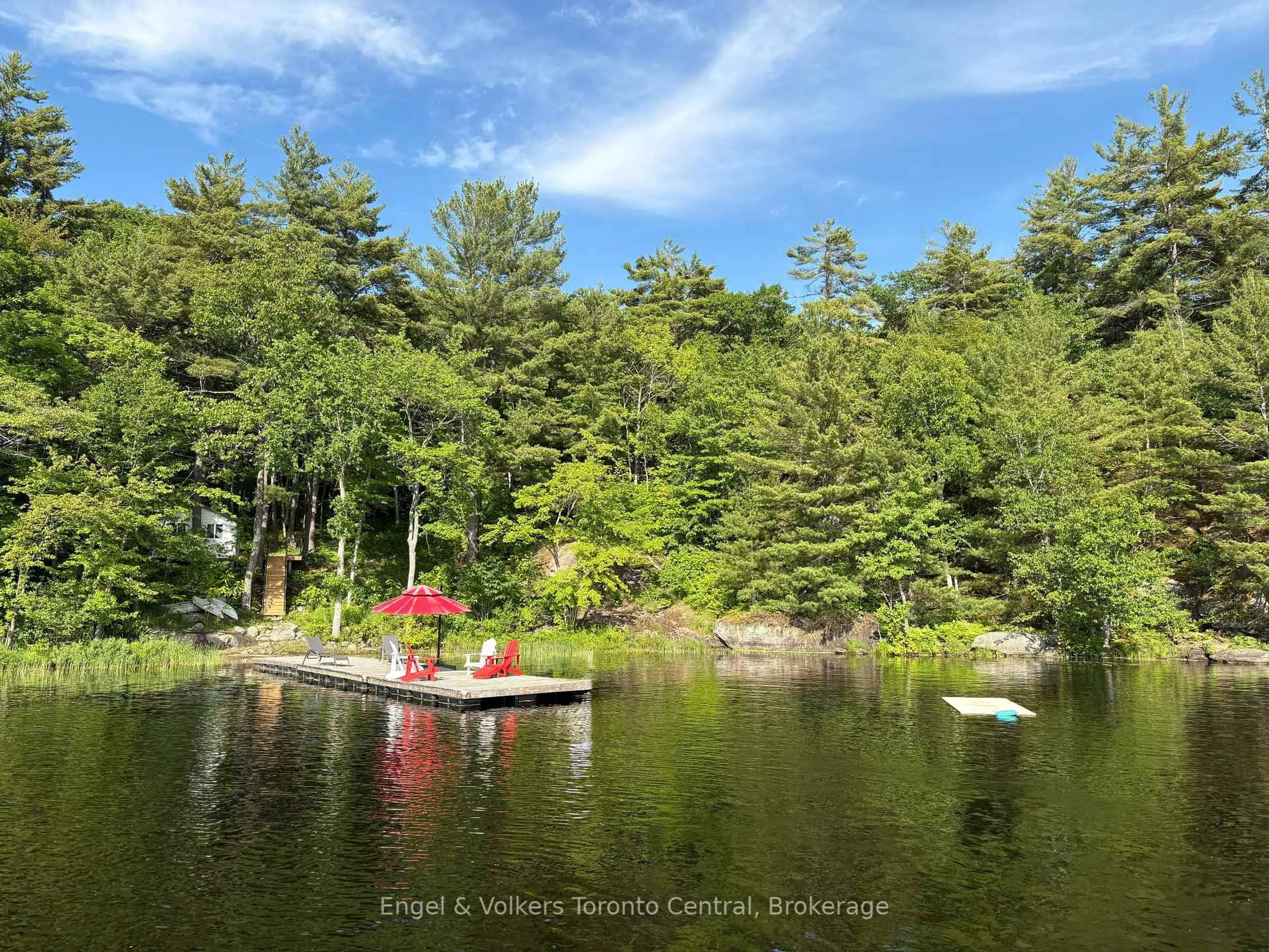 A pic from outside/outdoor area/front of a property/back of a property/a pic from drone, water/lake/river/ocean view for 2481 Falkenburg Rd, Muskoka Lakes Ontario P0B 1J0