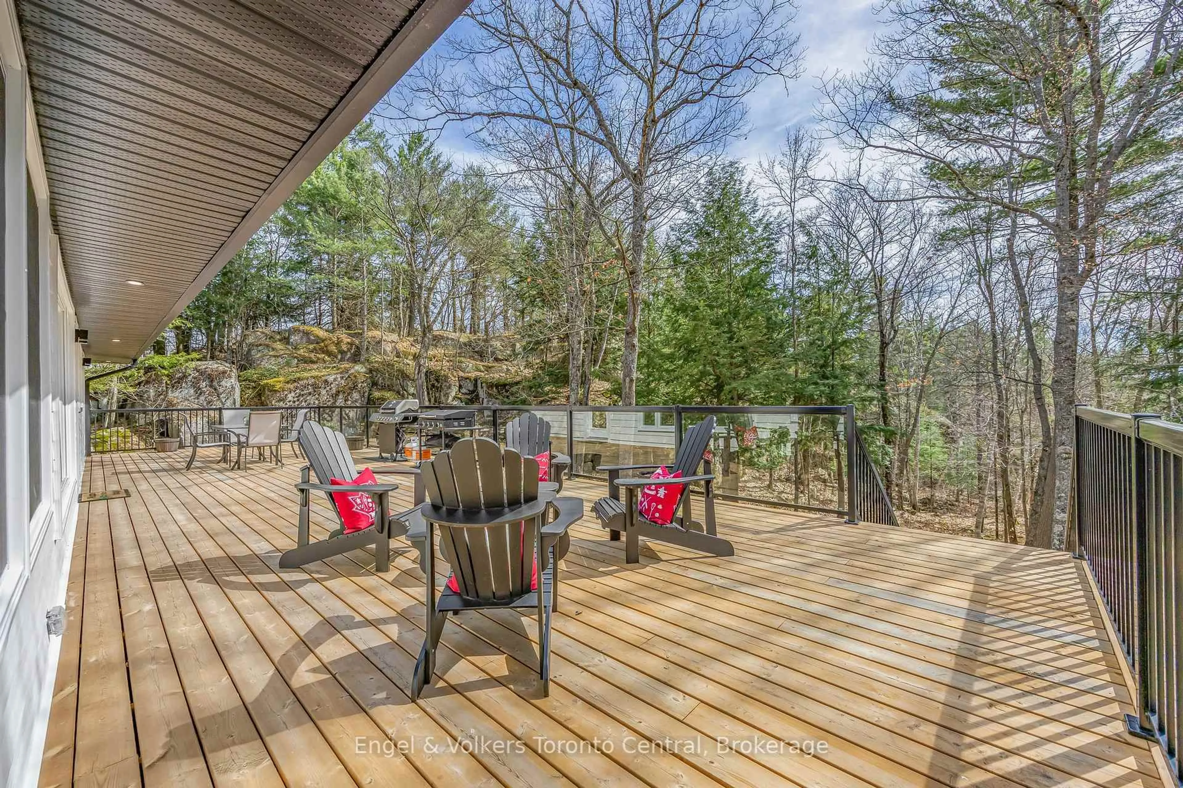 Patio, forest/trees view for 2481 Falkenburg Rd, Muskoka Lakes Ontario P0B 1J0
