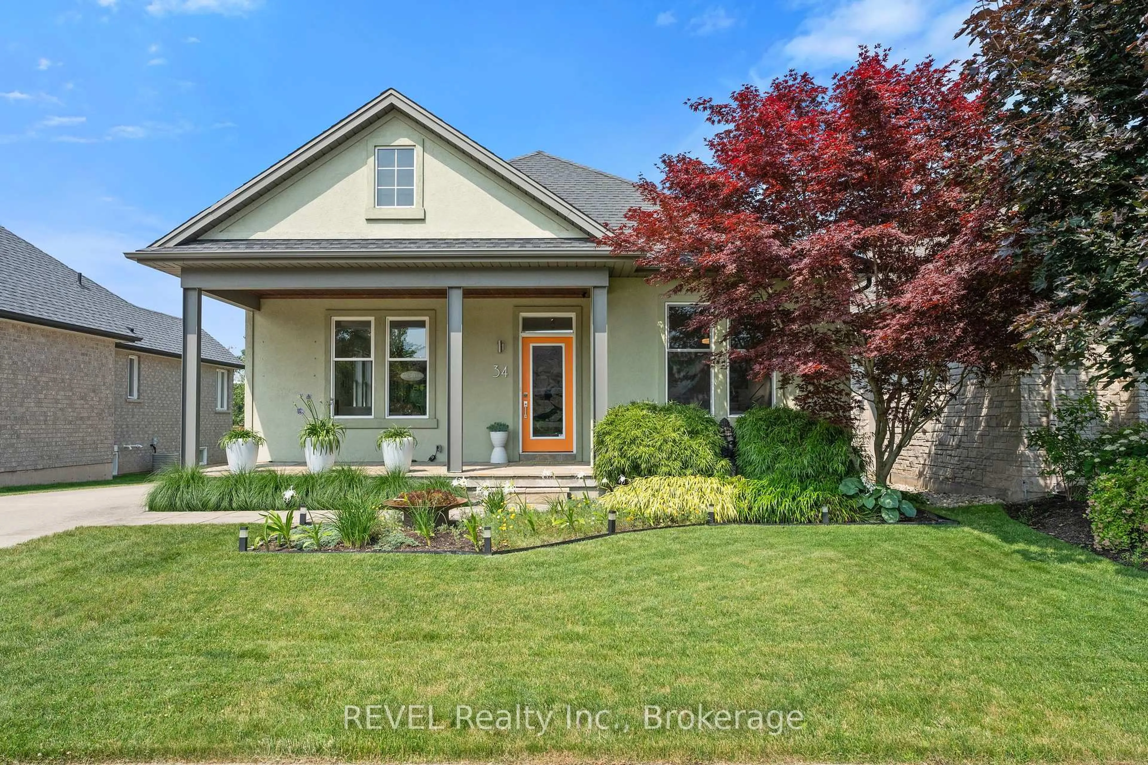 Home with brick exterior material, street for 34 Raiana Dr, Niagara-on-the-Lake Ontario L0S 1T0