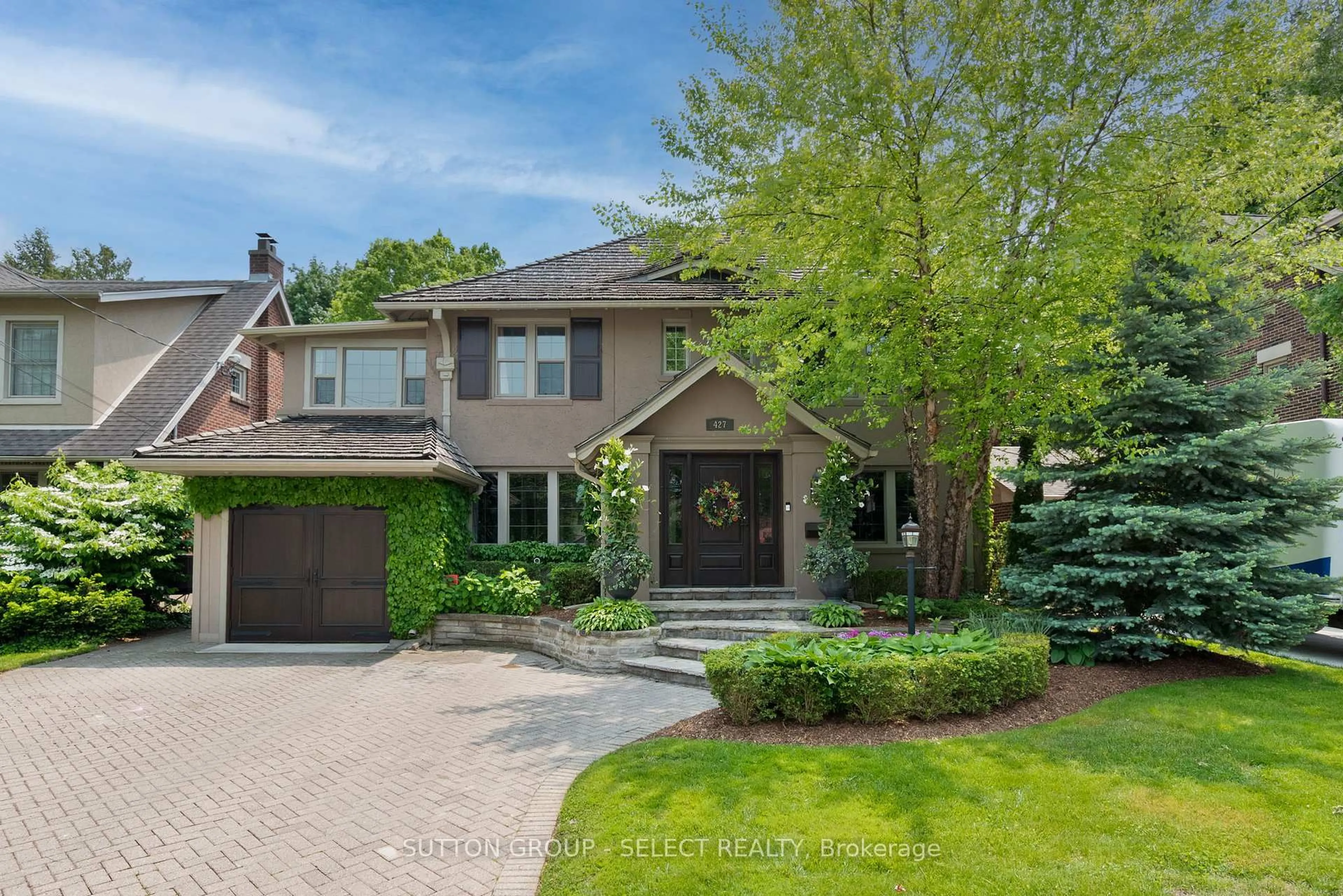 Home with brick exterior material, street for 427 Regent St, London East Ontario N5Y 4H1