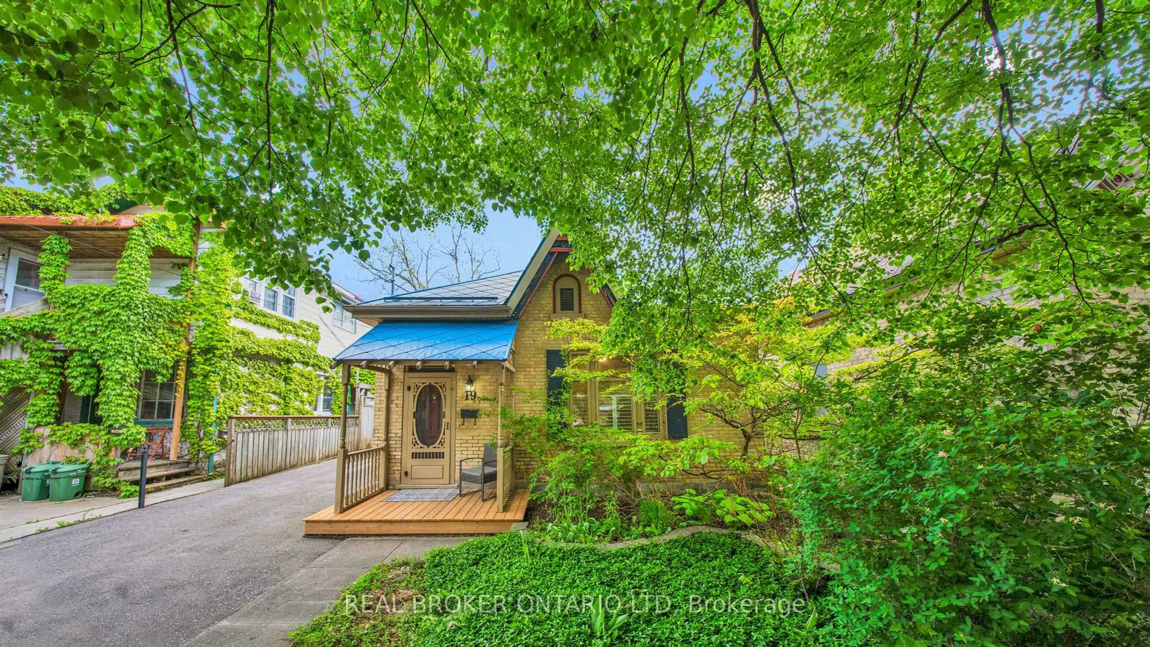 Unknown for 19 Askin St, London South Ontario N6C 1E2