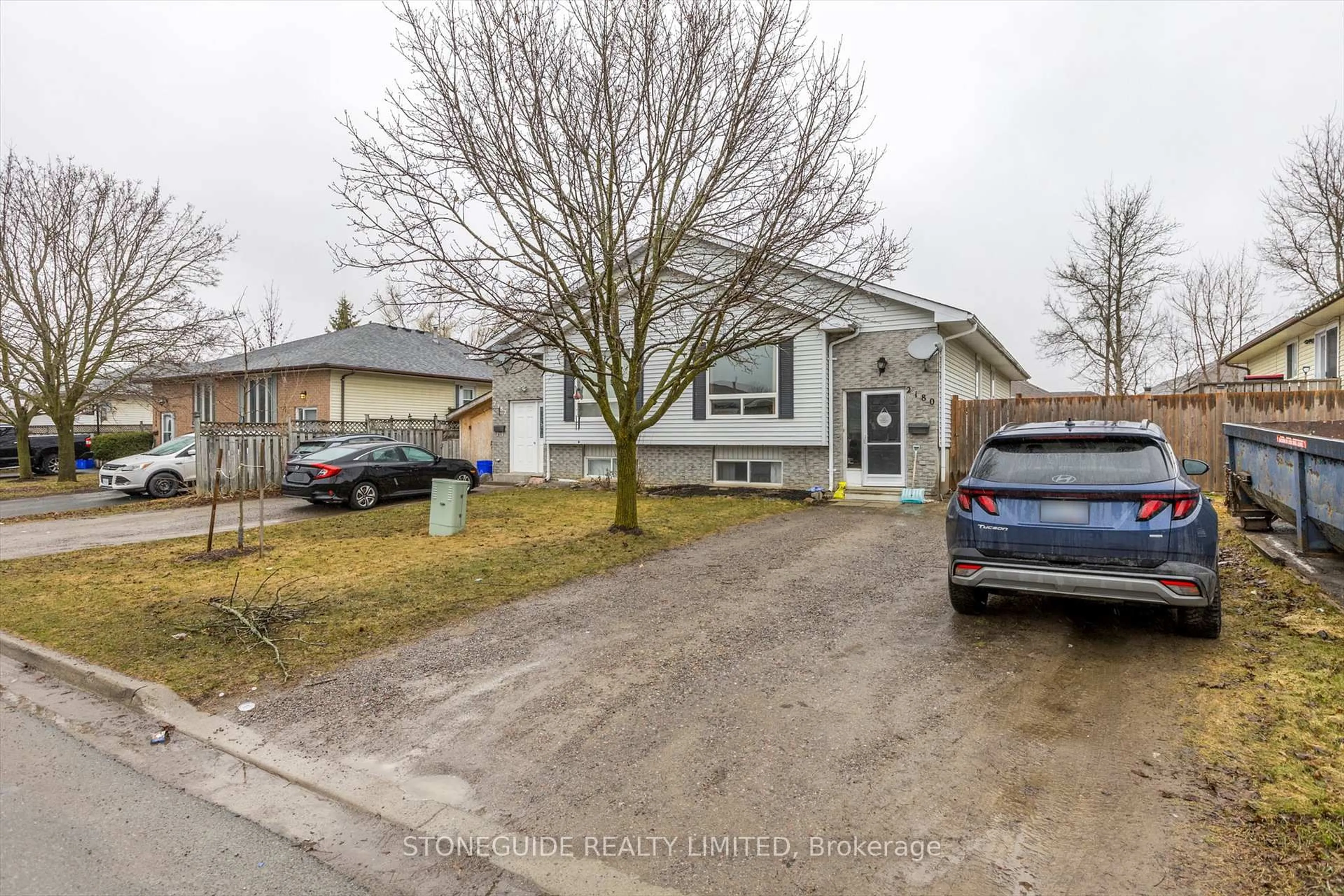 A pic from outside/outdoor area/front of a property/back of a property/a pic from drone, street for 2180 Easthill Dr, Peterborough East Ontario K9L 1X3
