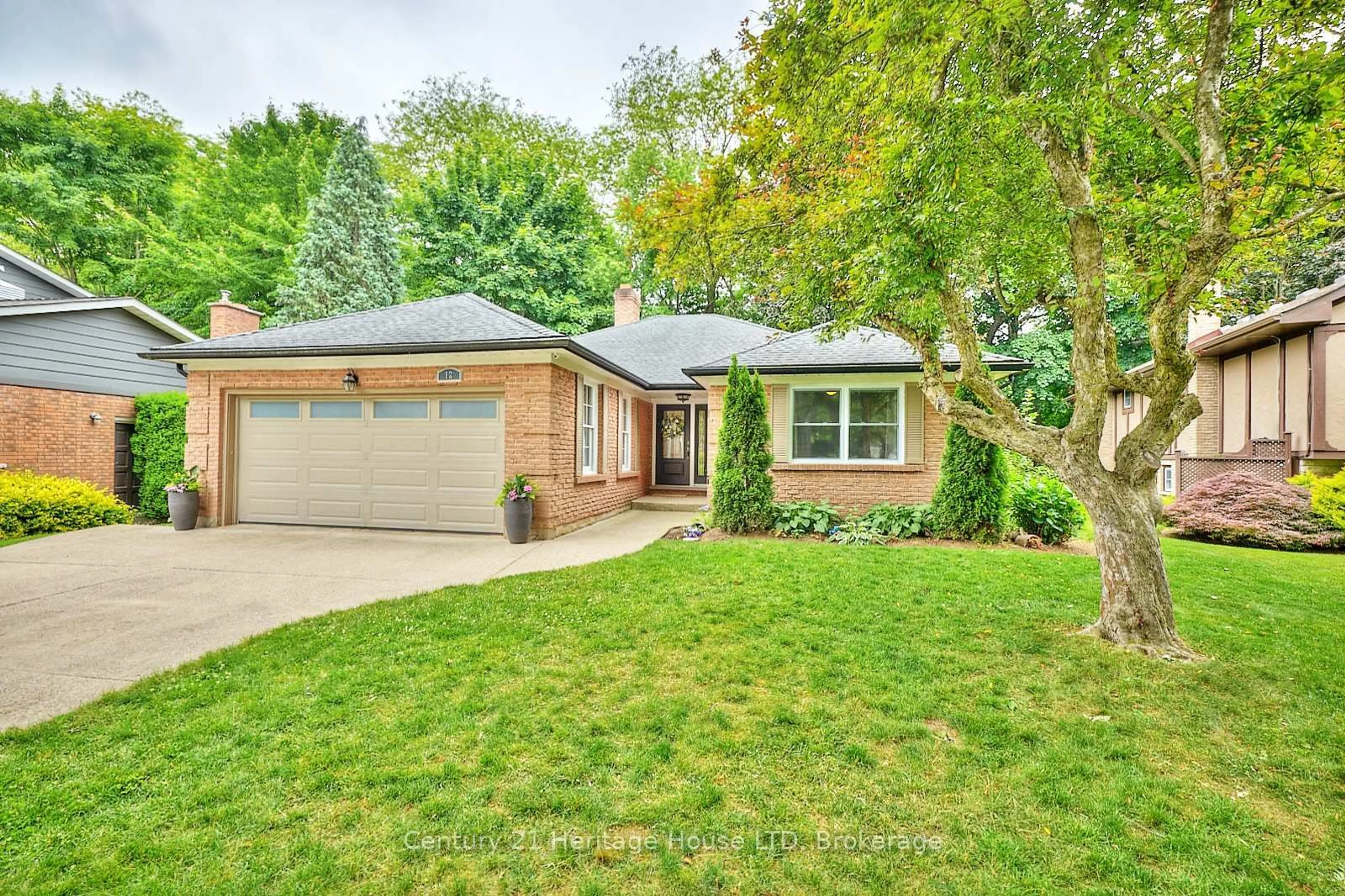 Home with brick exterior material, street for 12 Deerpark Cres, Pelham Ontario L0S 1E1