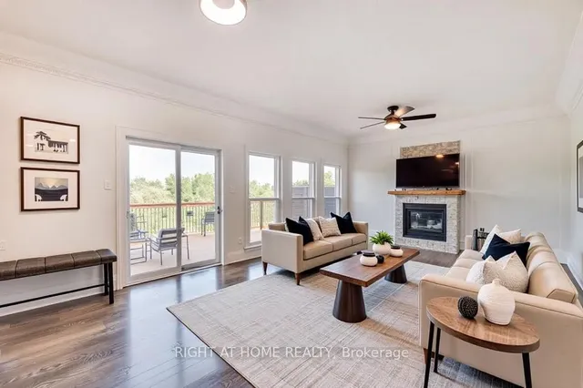 Additional image 30 of 34 Parkvale Dr