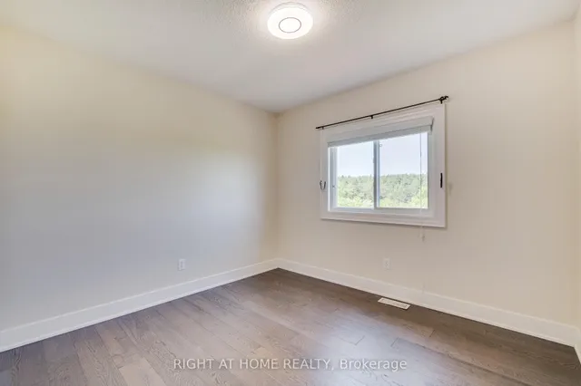 Additional image 14 of 34 Parkvale Dr