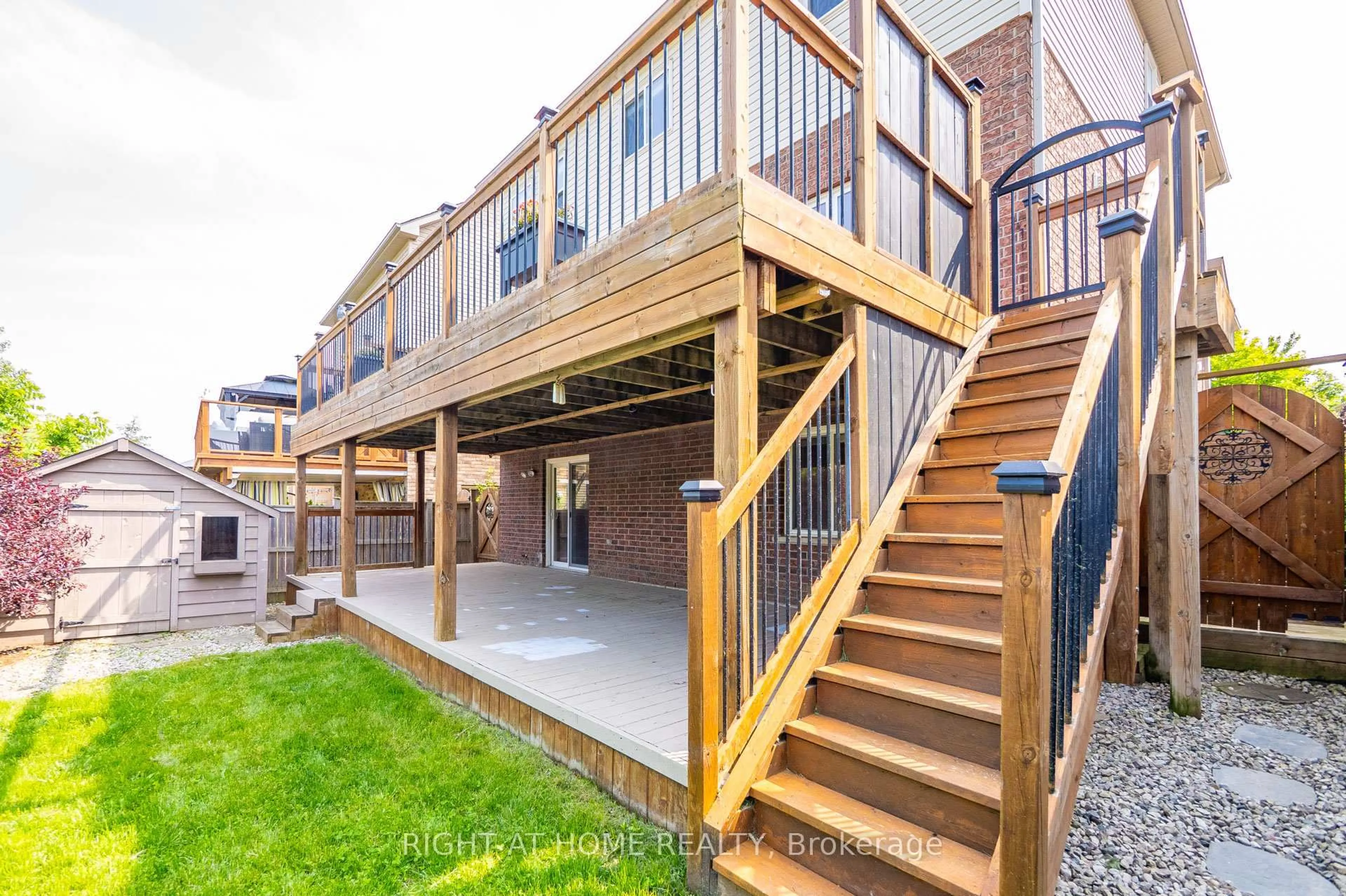 Patio, unknown for 34 Parkvale Dr, Kitchener Ontario N2R 1Z5