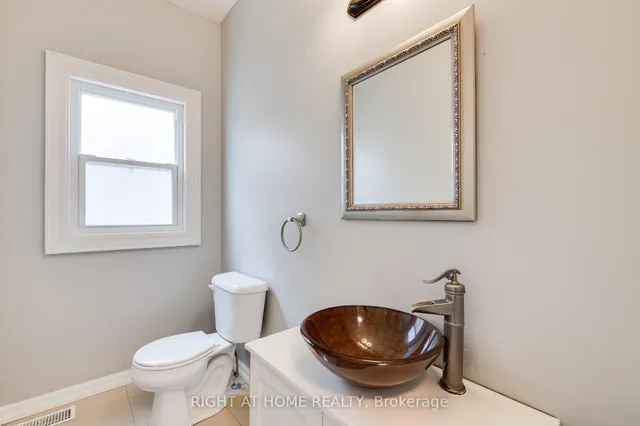 Additional image 36 of 34 Parkvale Dr