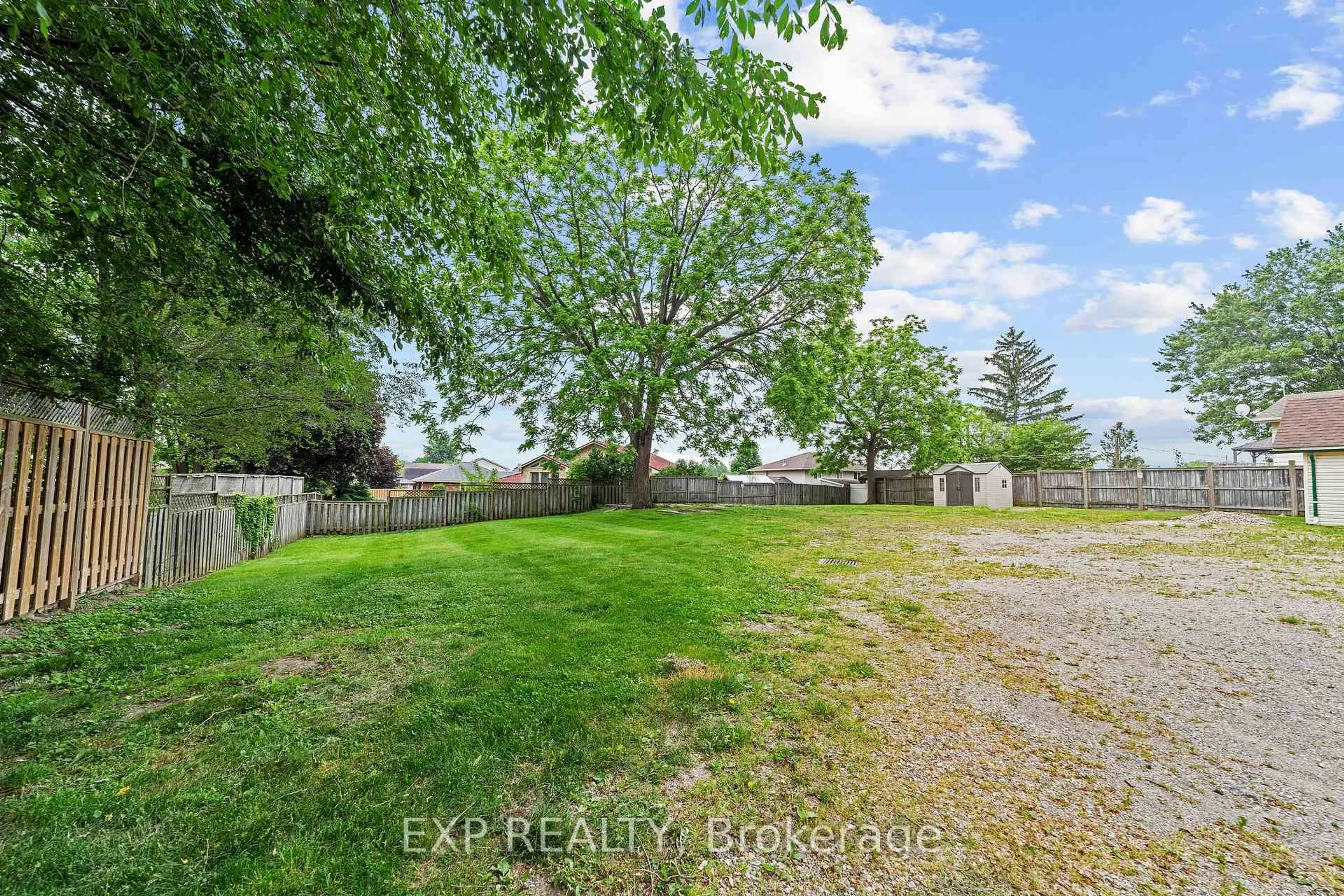 A pic from outside/outdoor area/front of a property/back of a property/a pic from drone, water/lake/river/ocean view for 50 Fairview Ave, St. Thomas Ontario N5R 4X6