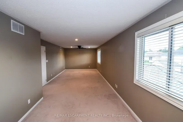 Additional property image - 67 Lawnhurst Dr