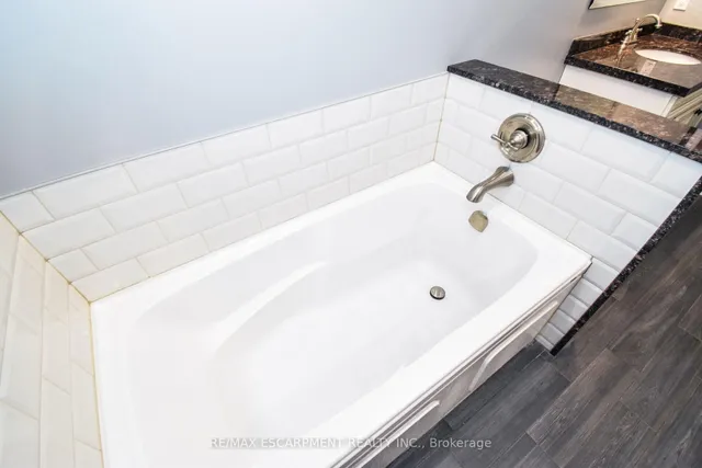 Additional property image - 67 Lawnhurst Dr