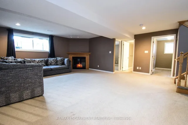 Additional property image - 67 Lawnhurst Dr
