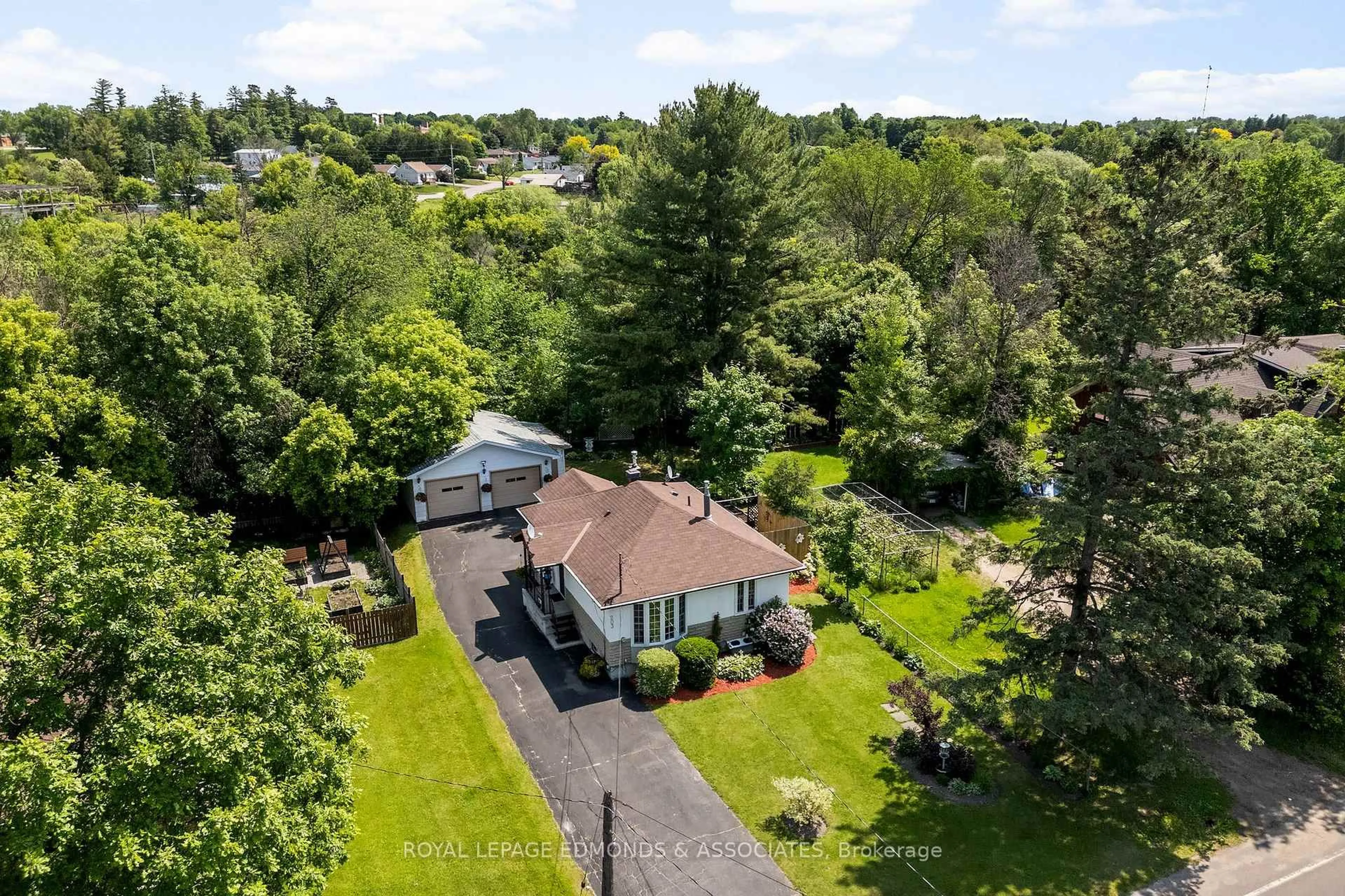A pic from outside/outdoor area/front of a property/back of a property/a pic from drone, water/lake/river/ocean view for 203 Everett St, Pembroke Ontario K8A 7T5