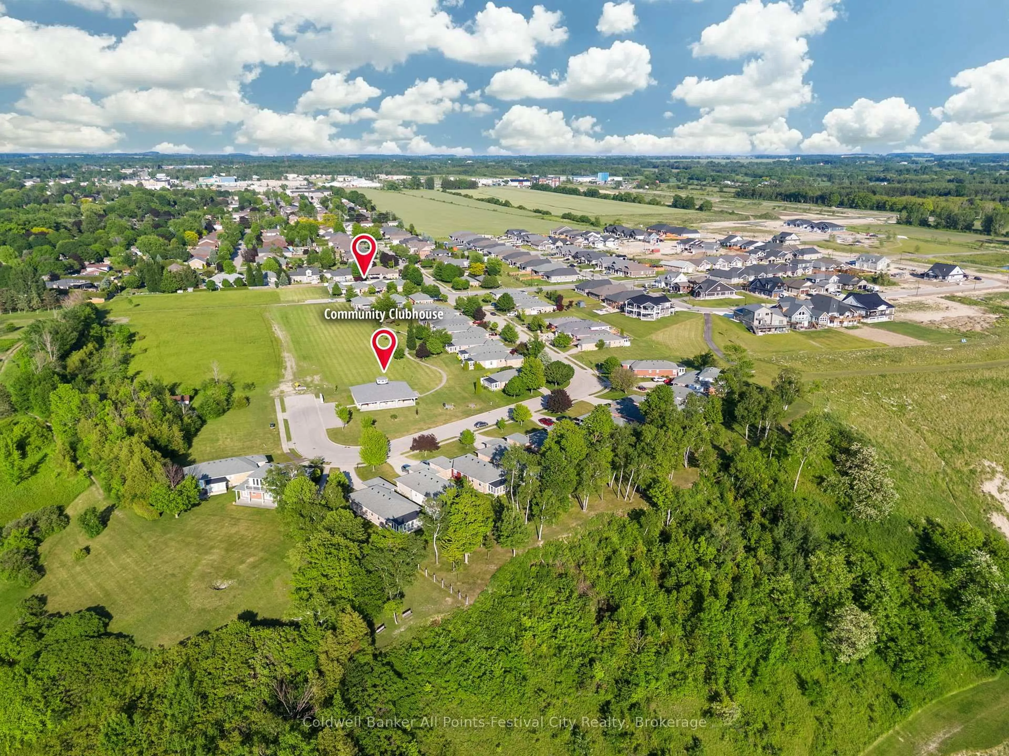 A pic from outside/outdoor area/front of a property/back of a property/a pic from drone, mountain view for 411 Warren St, Goderich Ontario N7A 4M5