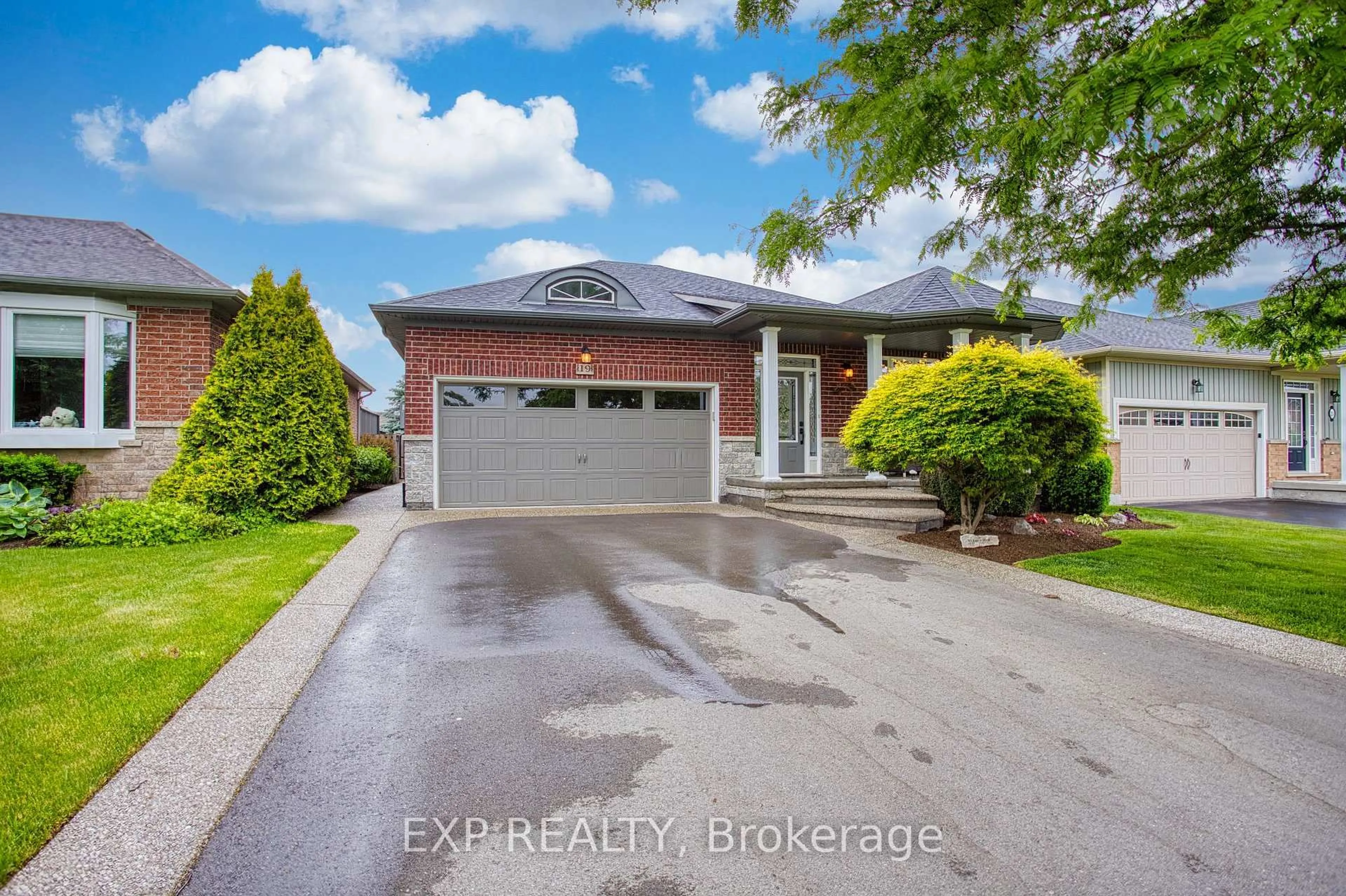 Unknown for 19 Sidare Crt, Grimsby Ontario L3M 4E8