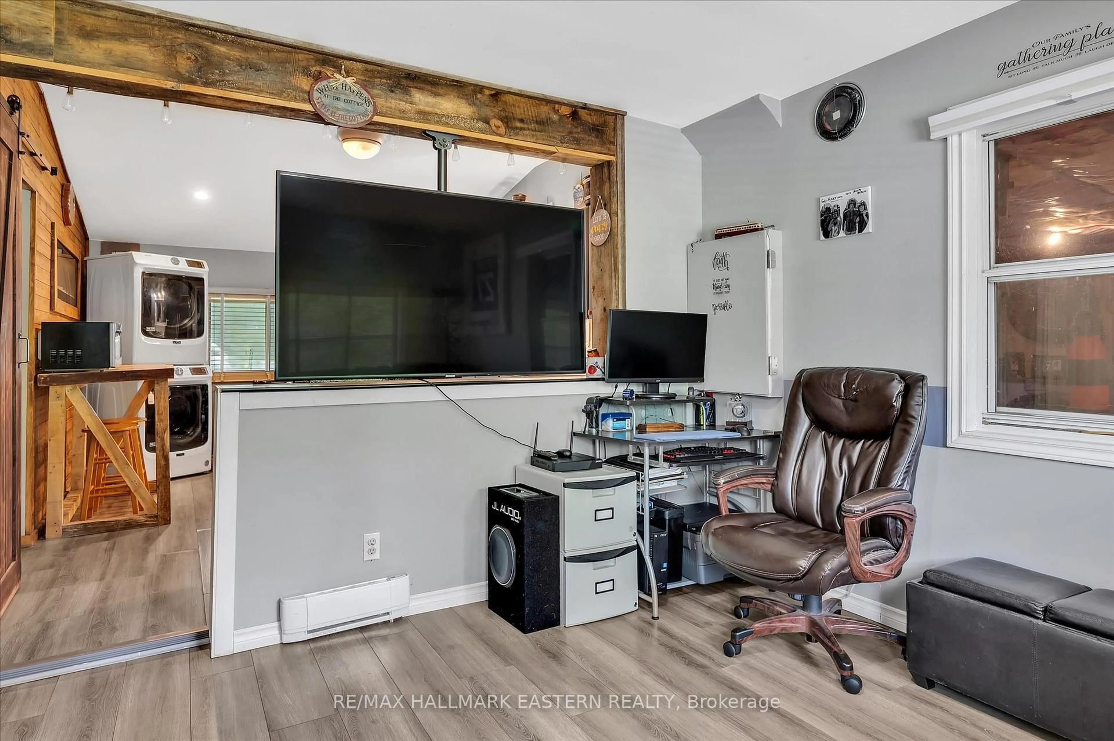 Home theater for 5104 Pine St, Hamilton Township Ontario K0K 1S0