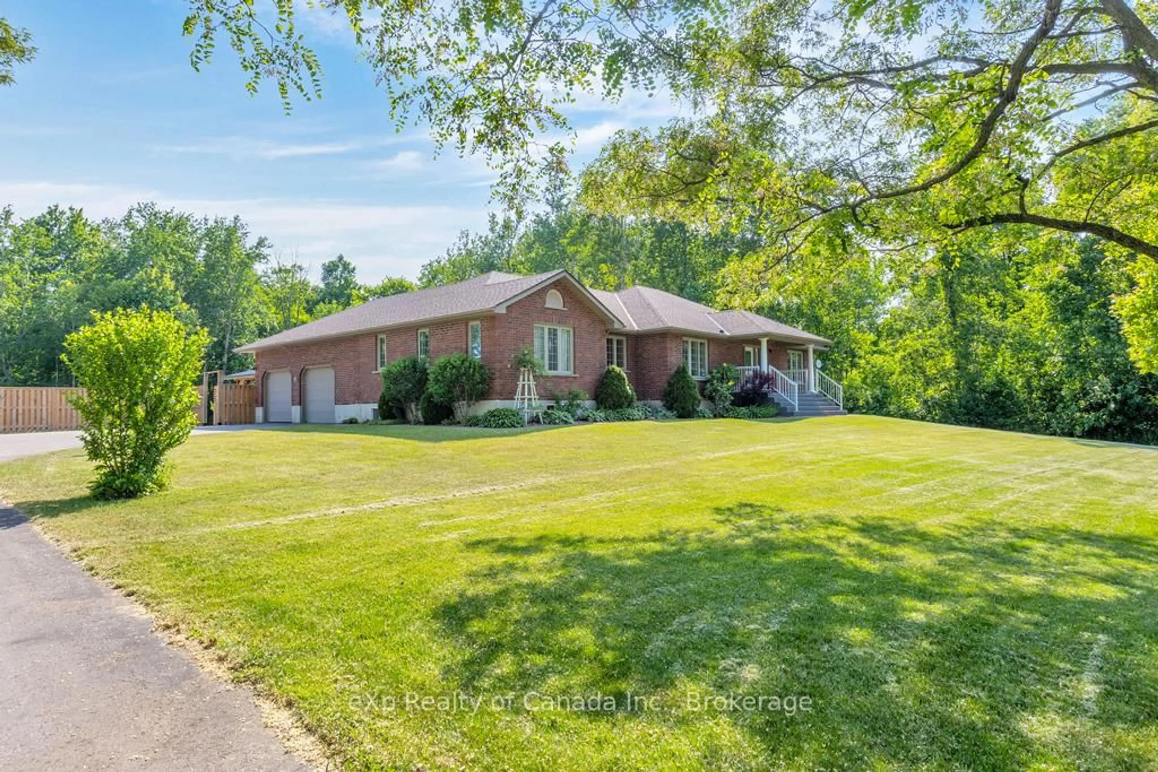 A pic from outside/outdoor area/front of a property/back of a property/a pic from drone, unknown for 468 Fairground Rd, Norfolk Ontario N0E 1G0