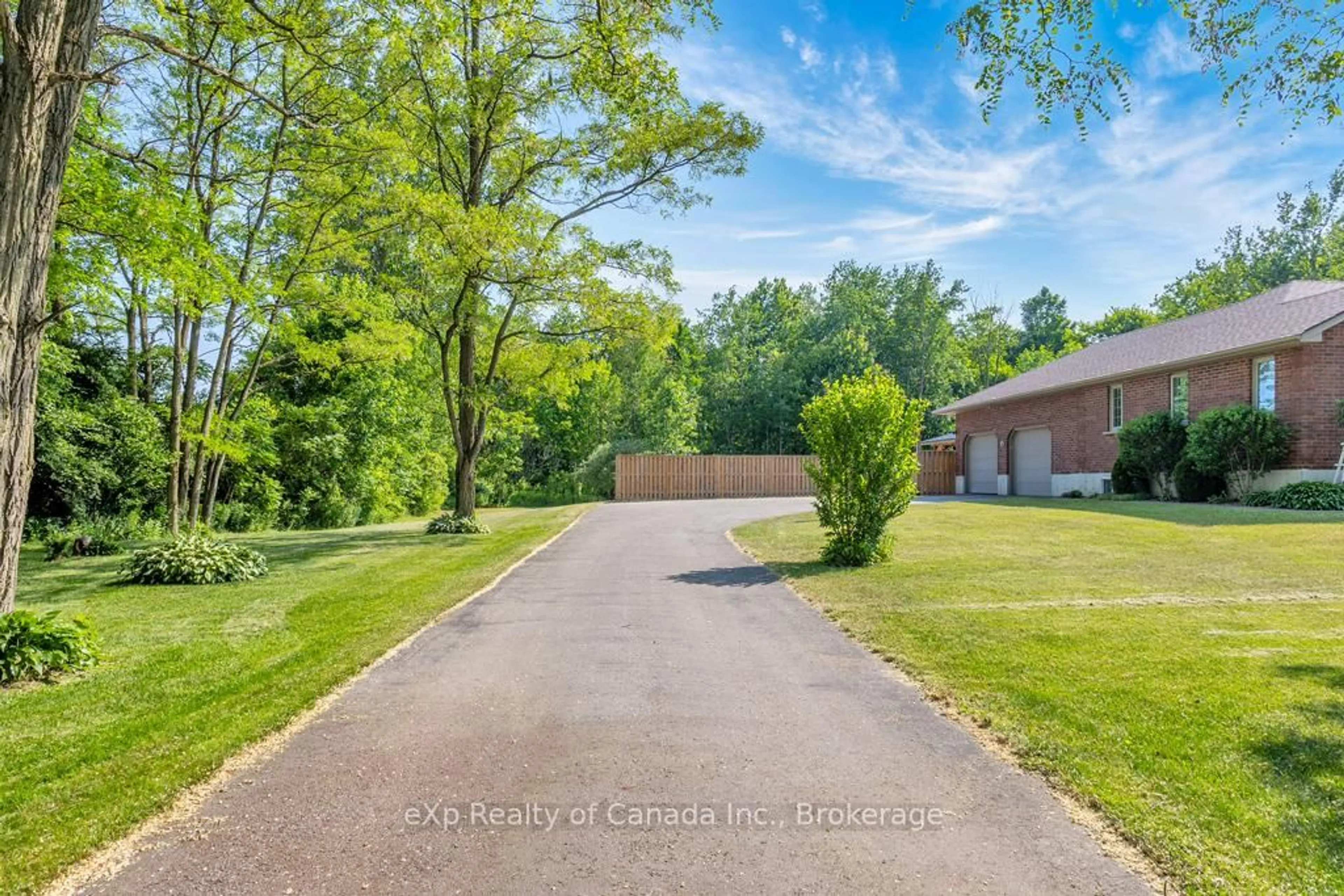 A pic from outside/outdoor area/front of a property/back of a property/a pic from drone, unknown for 468 Fairground Rd, Norfolk Ontario N0E 1G0