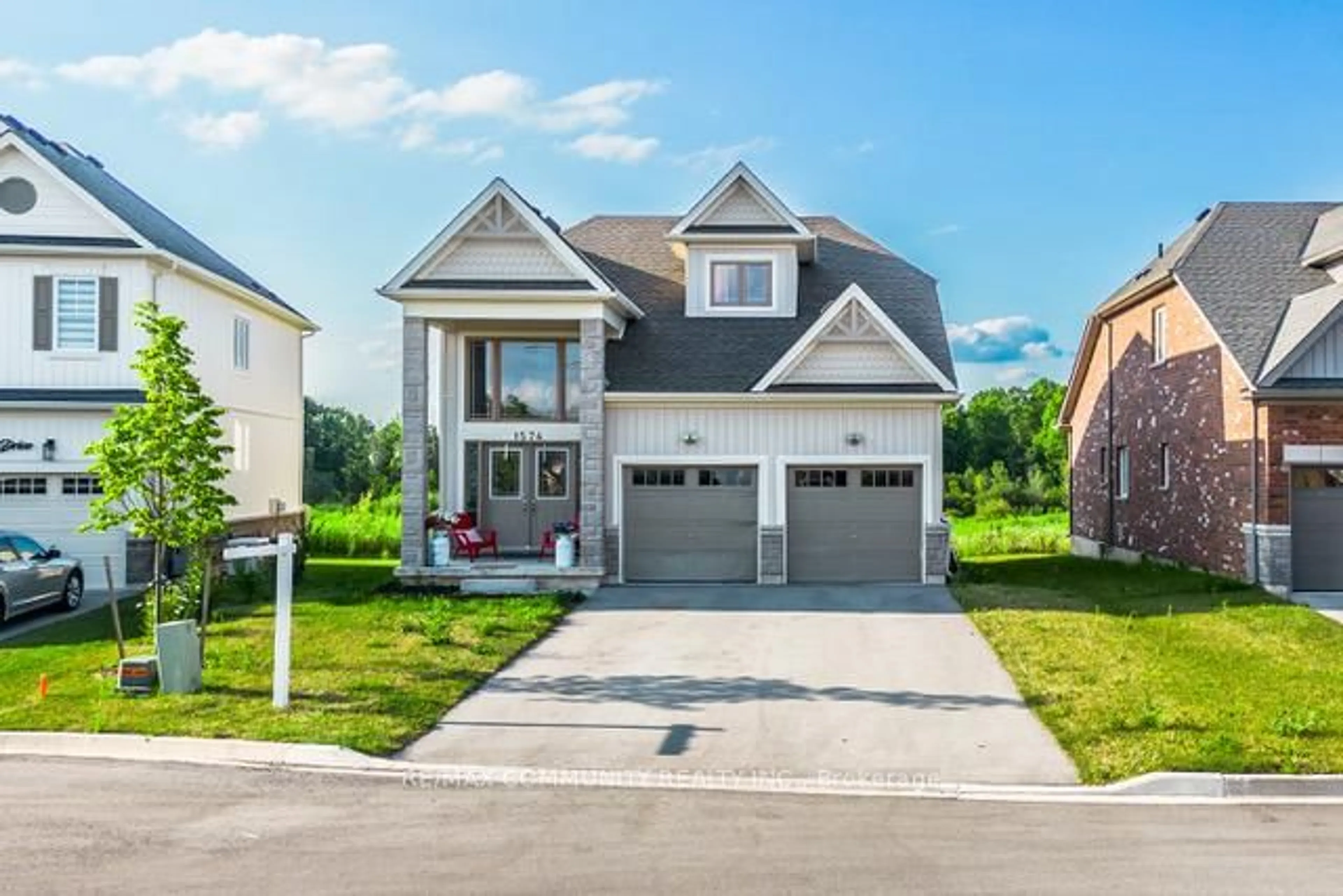 Home with vinyl exterior material, street for 1574 Marina Dr, Fort Erie Ontario L2A 5P2