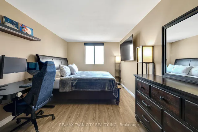Additional property image - 18 Holborn Crt Unit 602