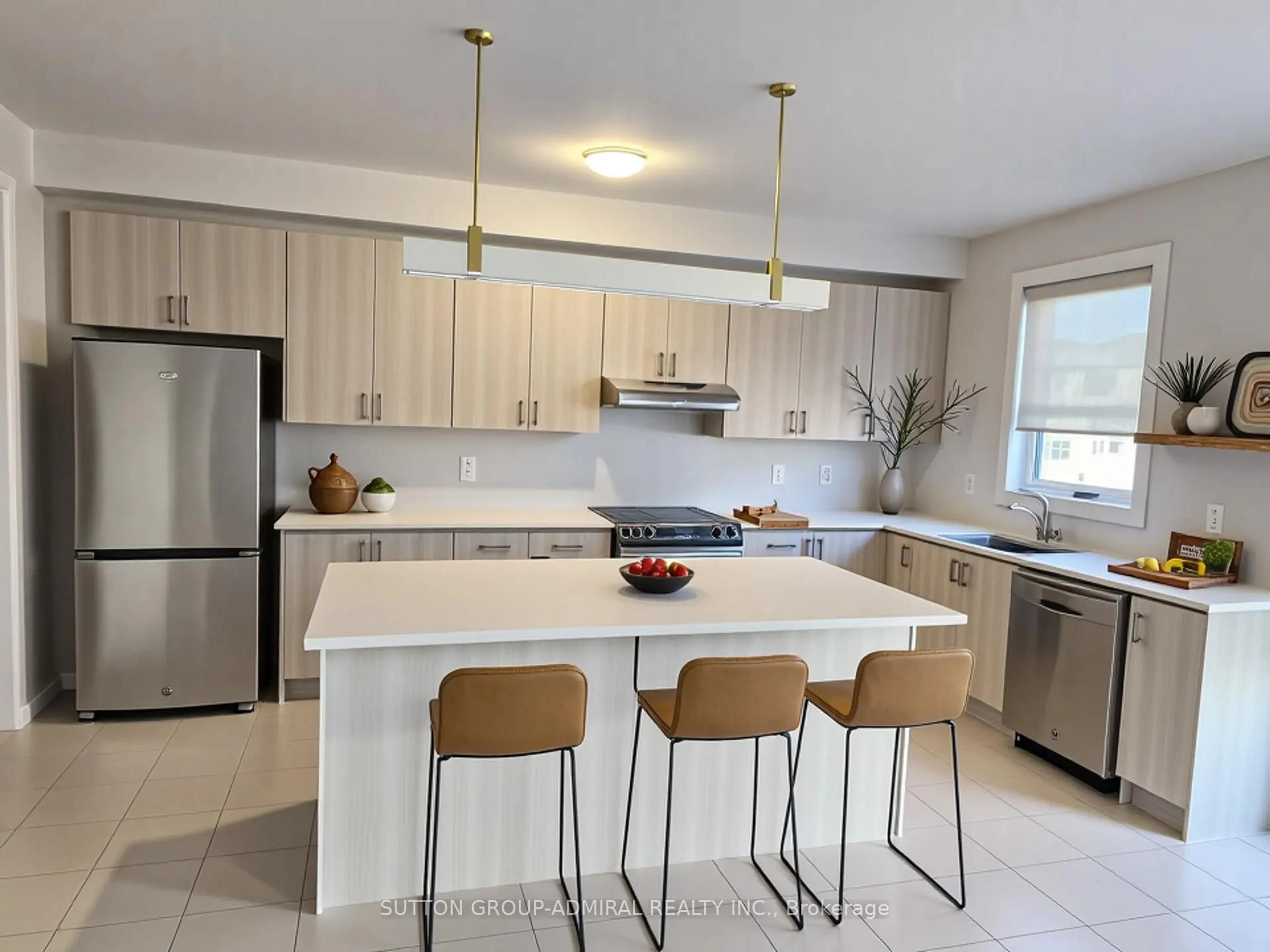 Open concept kitchen, ceramic/tile floor for 32 Mckay Ave, Kawartha Lakes Ontario K9V 0R2