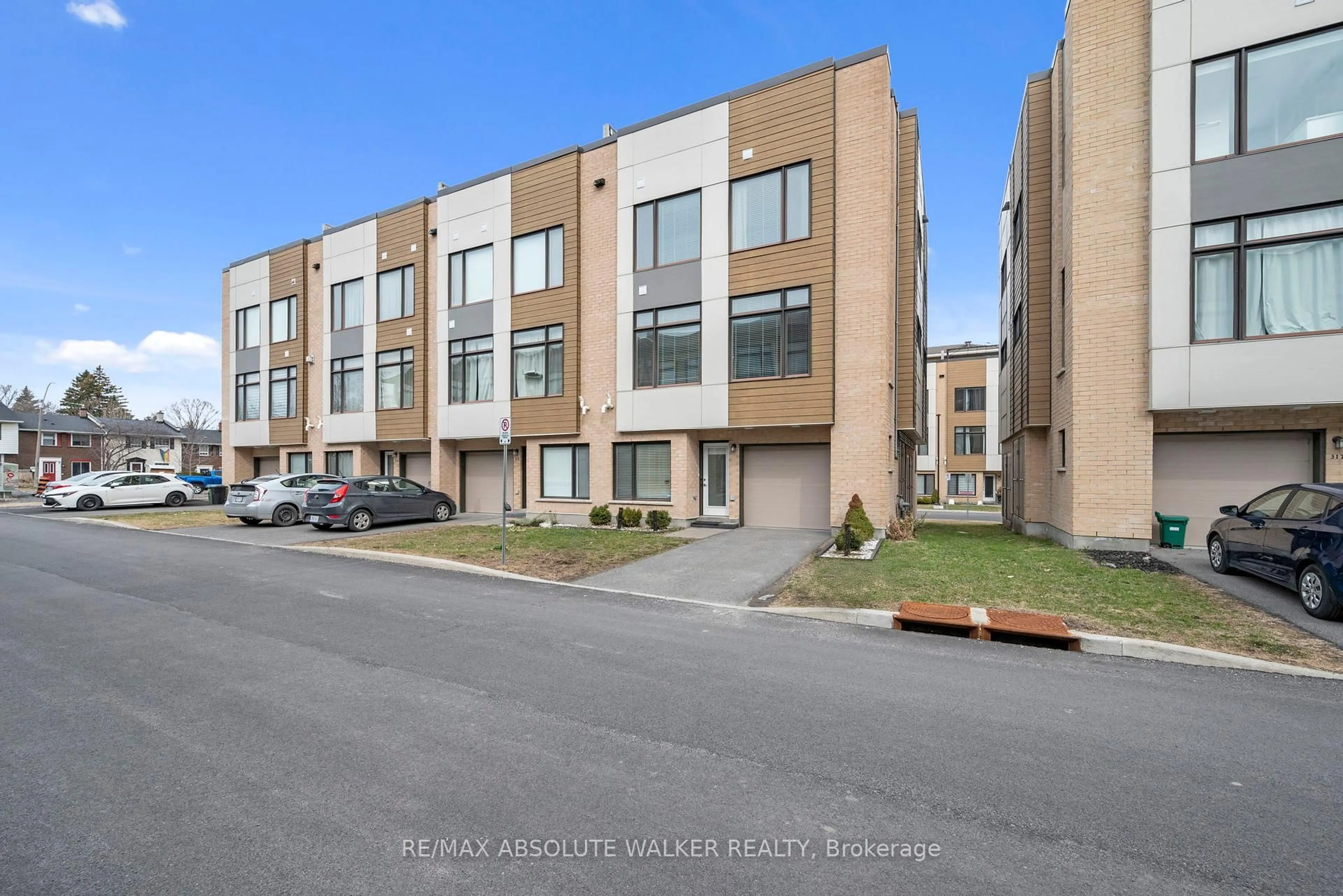 A pic from outside/outdoor area/front of a property/back of a property/a pic from drone, street for 315 Foliage Private, Ottawa Ontario K2H 0C5