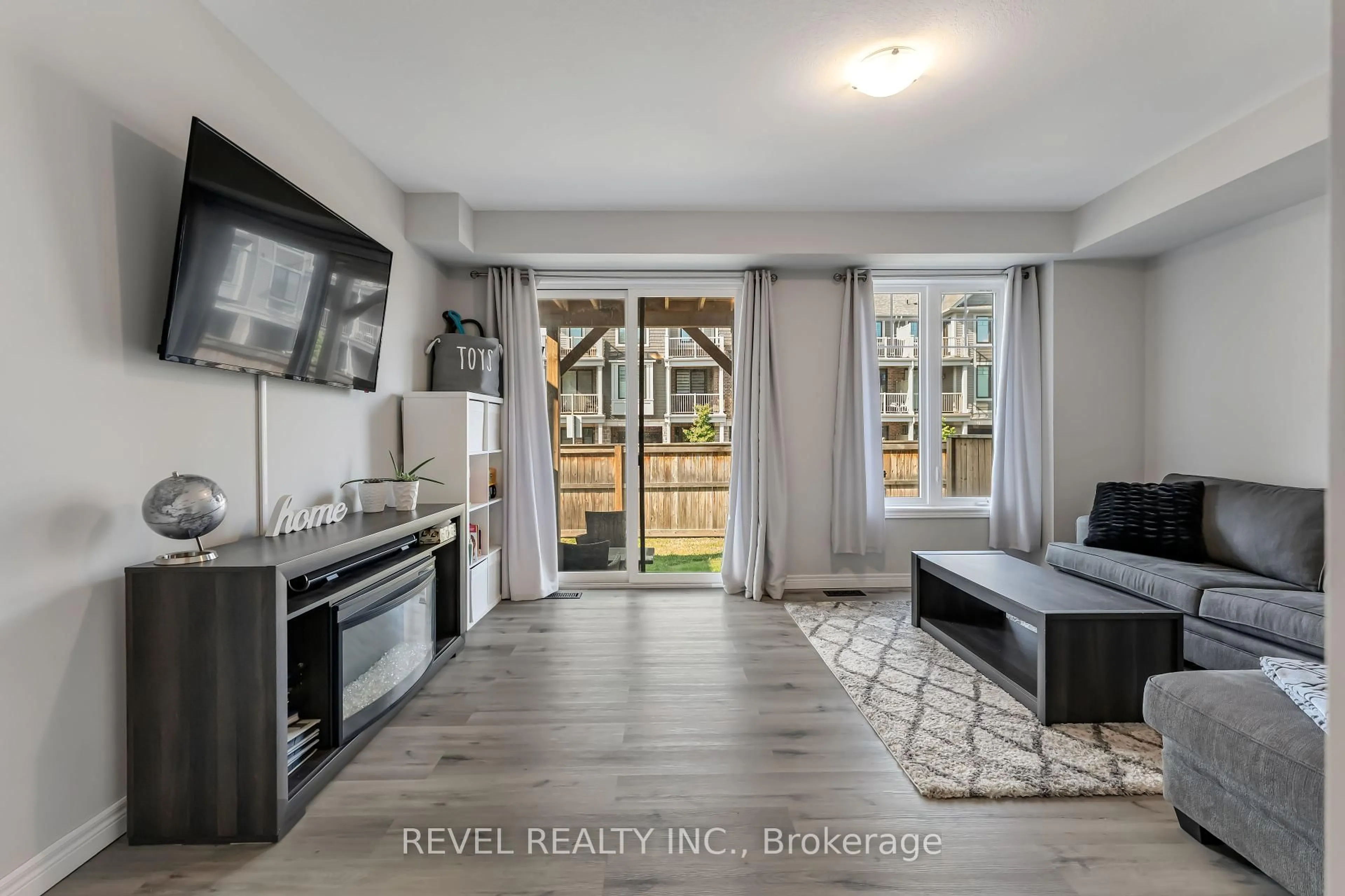 Open concept kitchen, unknown for 288 Glover Rd #31, Hamilton Ontario L8E 5H6