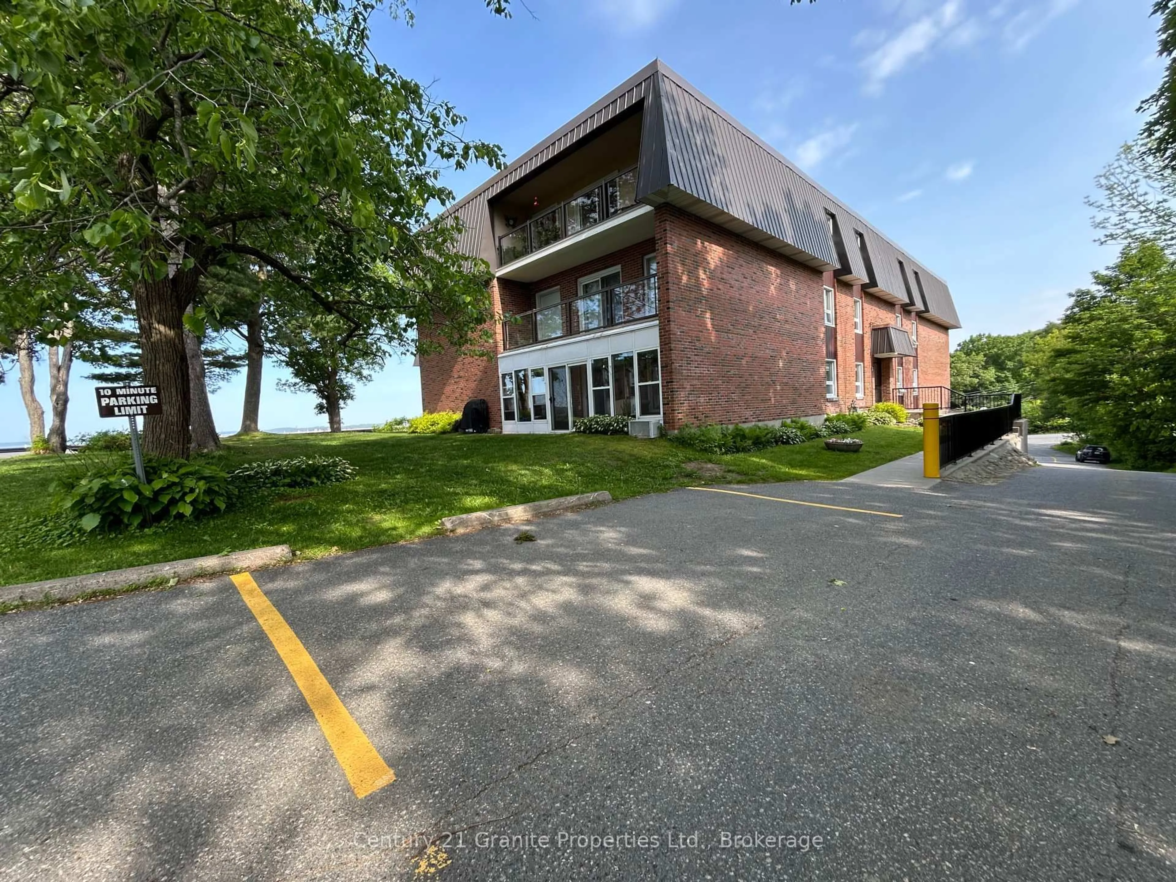 A pic from outside/outdoor area/front of a property/back of a property/a pic from drone, unknown for 200 Beaconview Hts #306, Parry Sound Ontario P2A 2E1