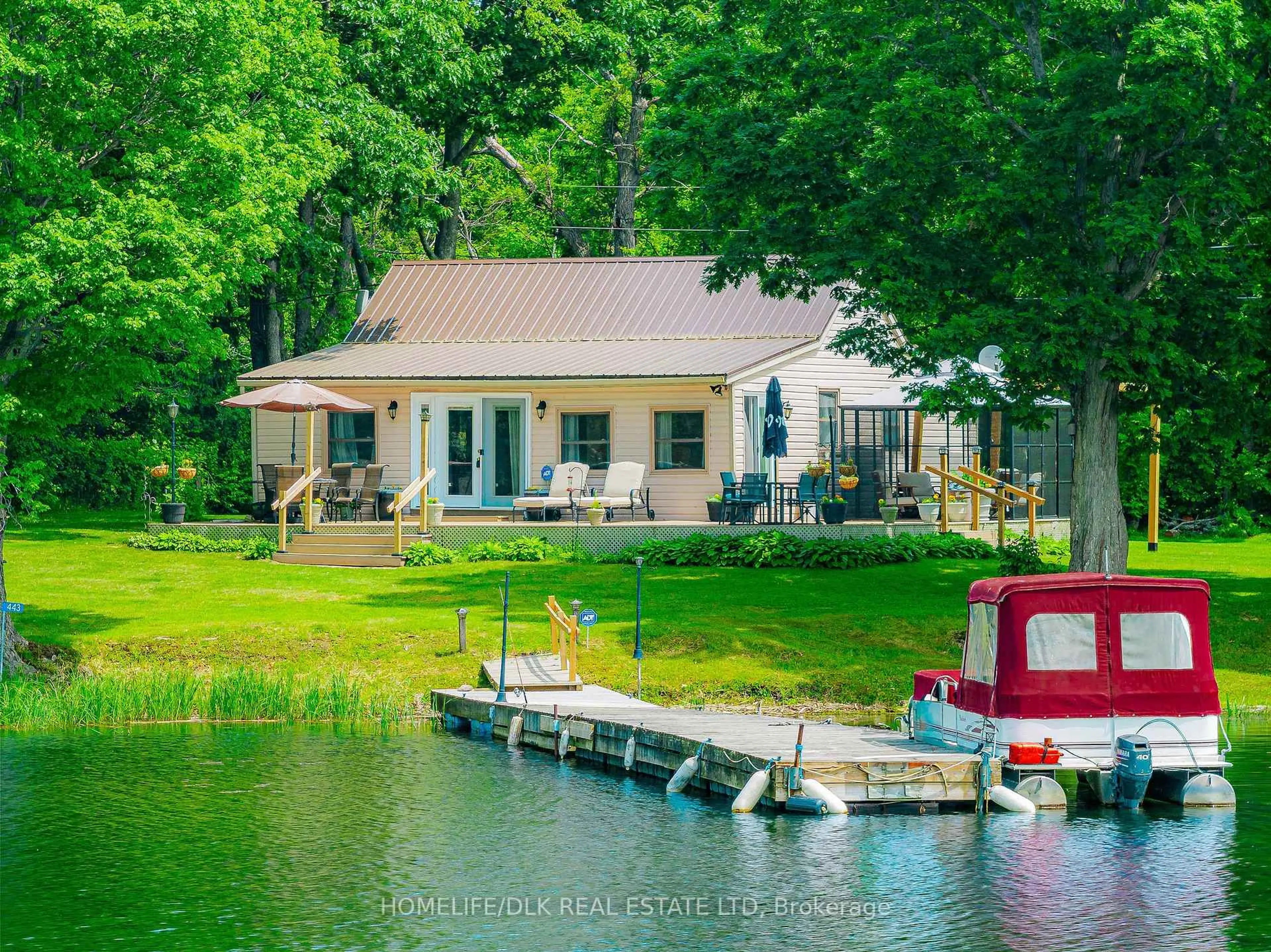 A pic from outside/outdoor area/front of a property/back of a property/a pic from drone, water/lake/river/ocean view for 443 Tar Island, Front of Yonge Ontario K0E 1R0