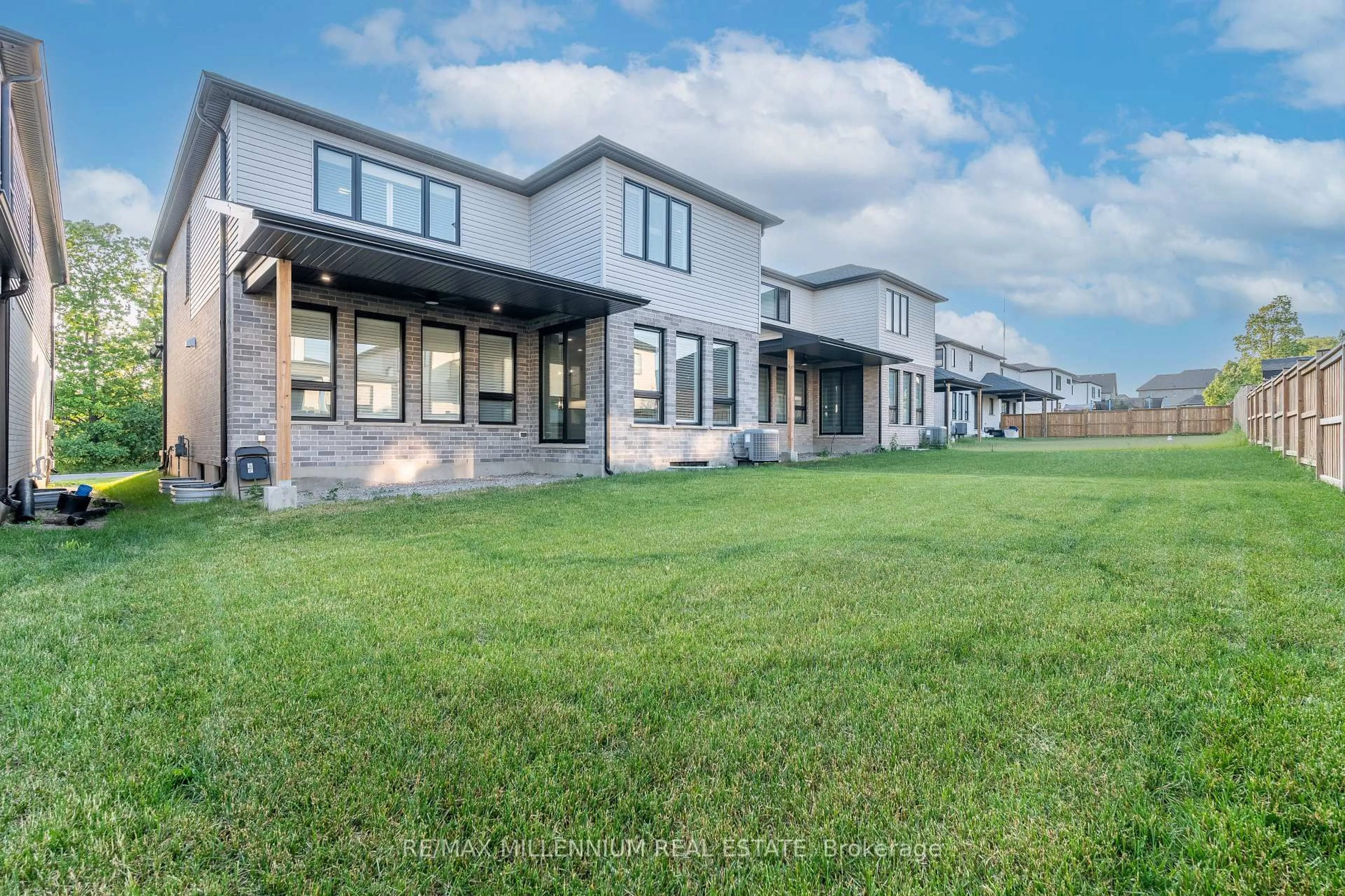 A pic from outside/outdoor area/front of a property/back of a property/a pic from drone, unknown for 2290 Wickerson Rd, London South Ontario N6K 0H6