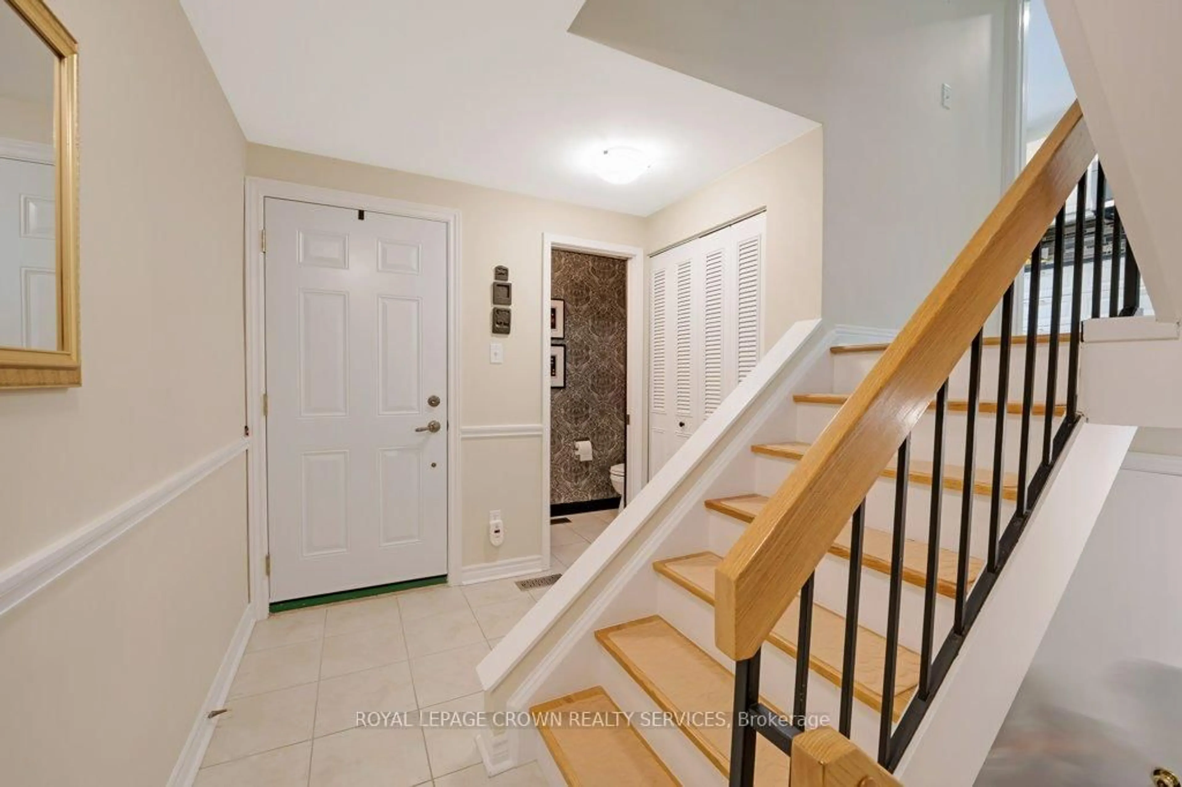 Unknown for 220 Salisbury Ave #22, Cambridge Ontario N1S 1K5