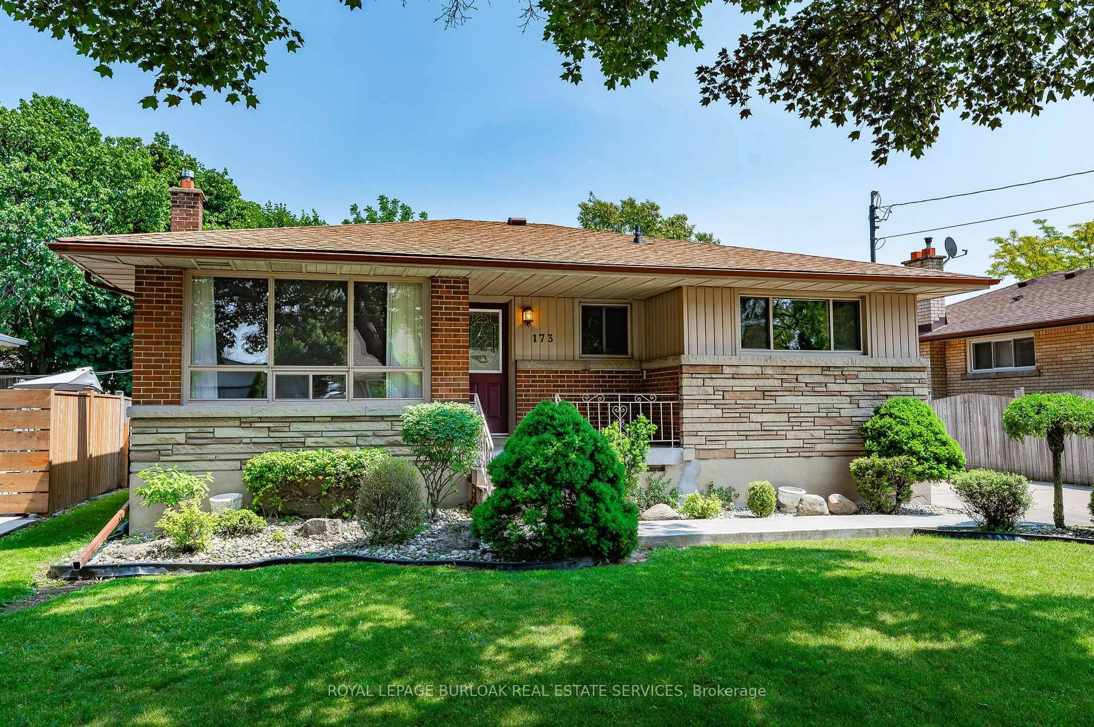 Home with brick exterior material, street for 173 West 19th St, Hamilton Ontario L9C 4H9