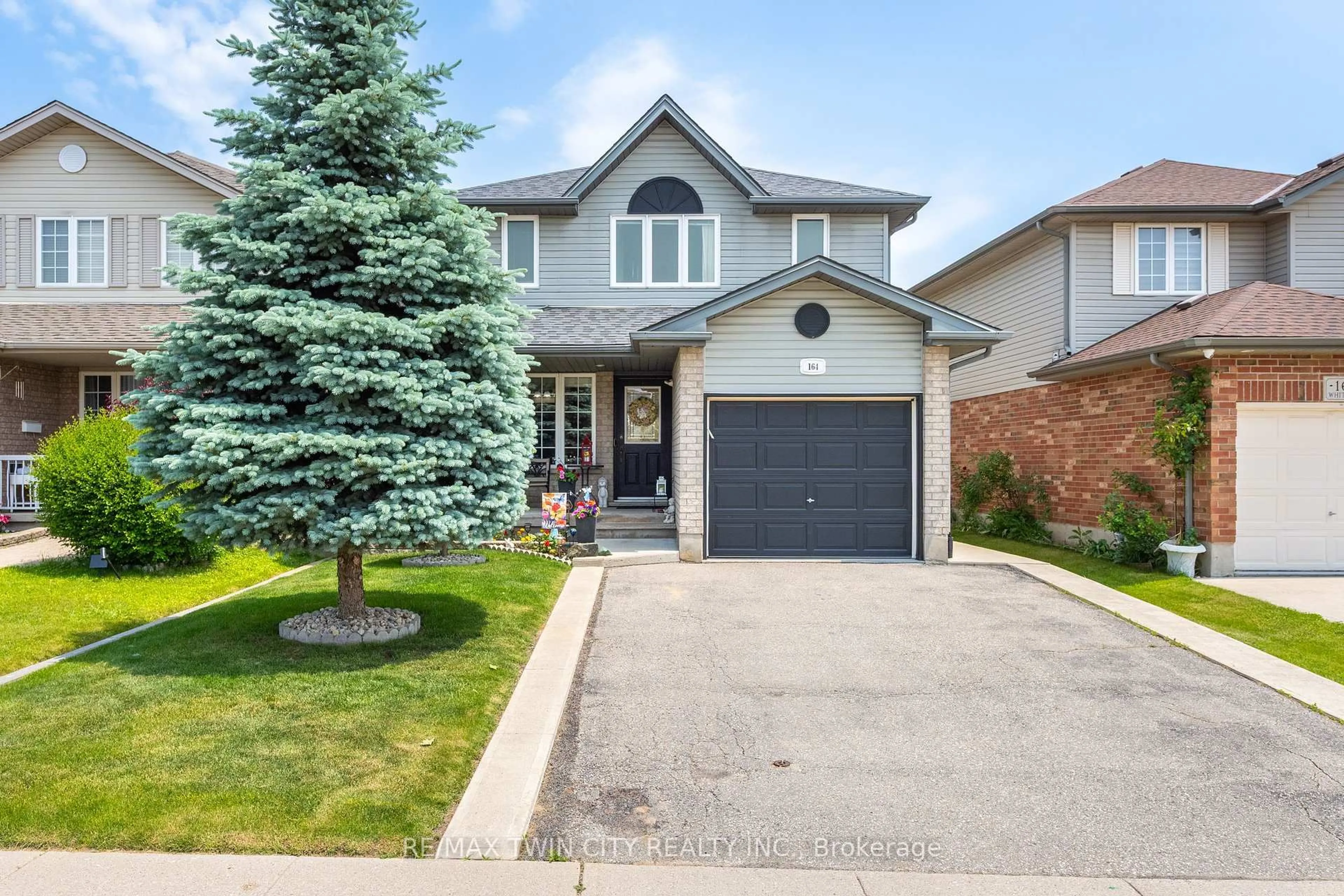 Home with brick exterior material, street for 164 Whittaker Cres, Cambridge Ontario N1T 1Y8