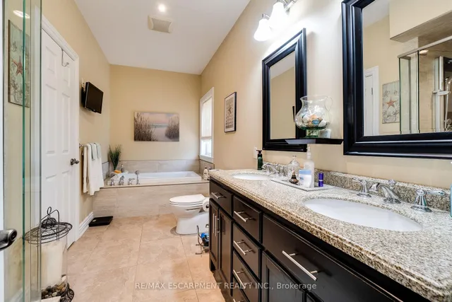 Additional property image - 1026 Beach Blvd