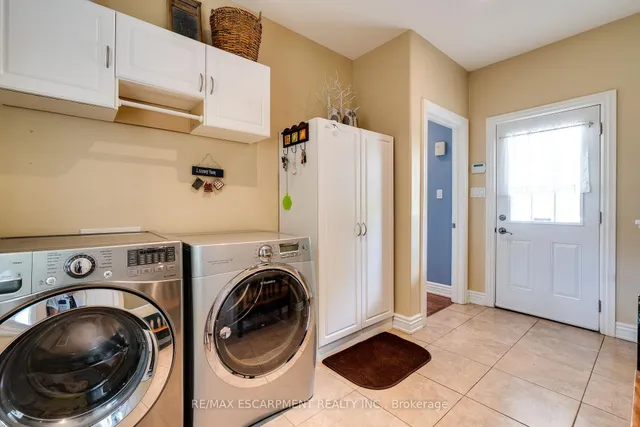 Additional property image - 1026 Beach Blvd