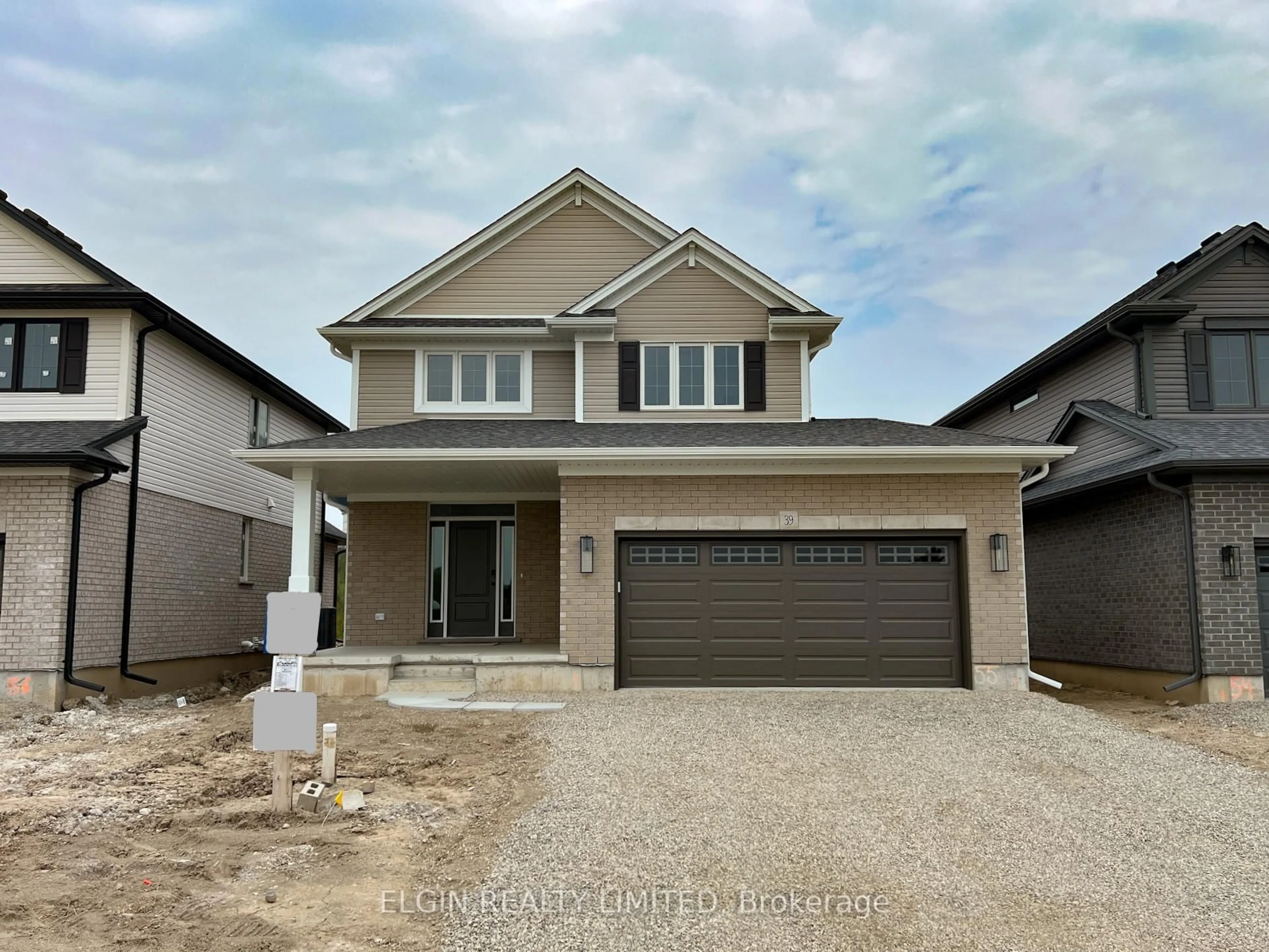Home with brick exterior material, street for 39 Hemlock Cres, Aylmer Ontario N5H 0C1