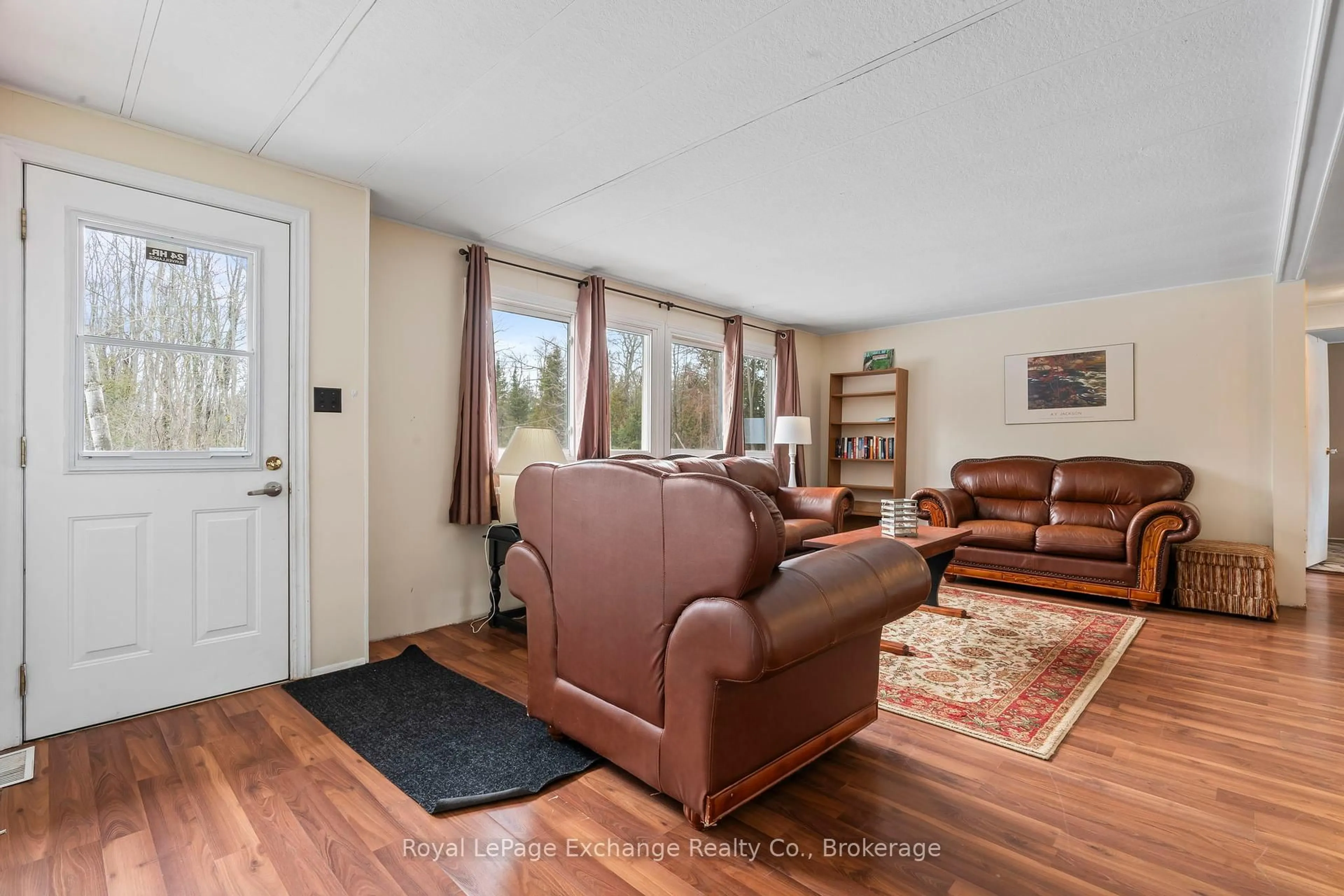 Living room with furniture, unknown for 184 Scotts Point Rd, Kincardine Ontario N0G 2T0