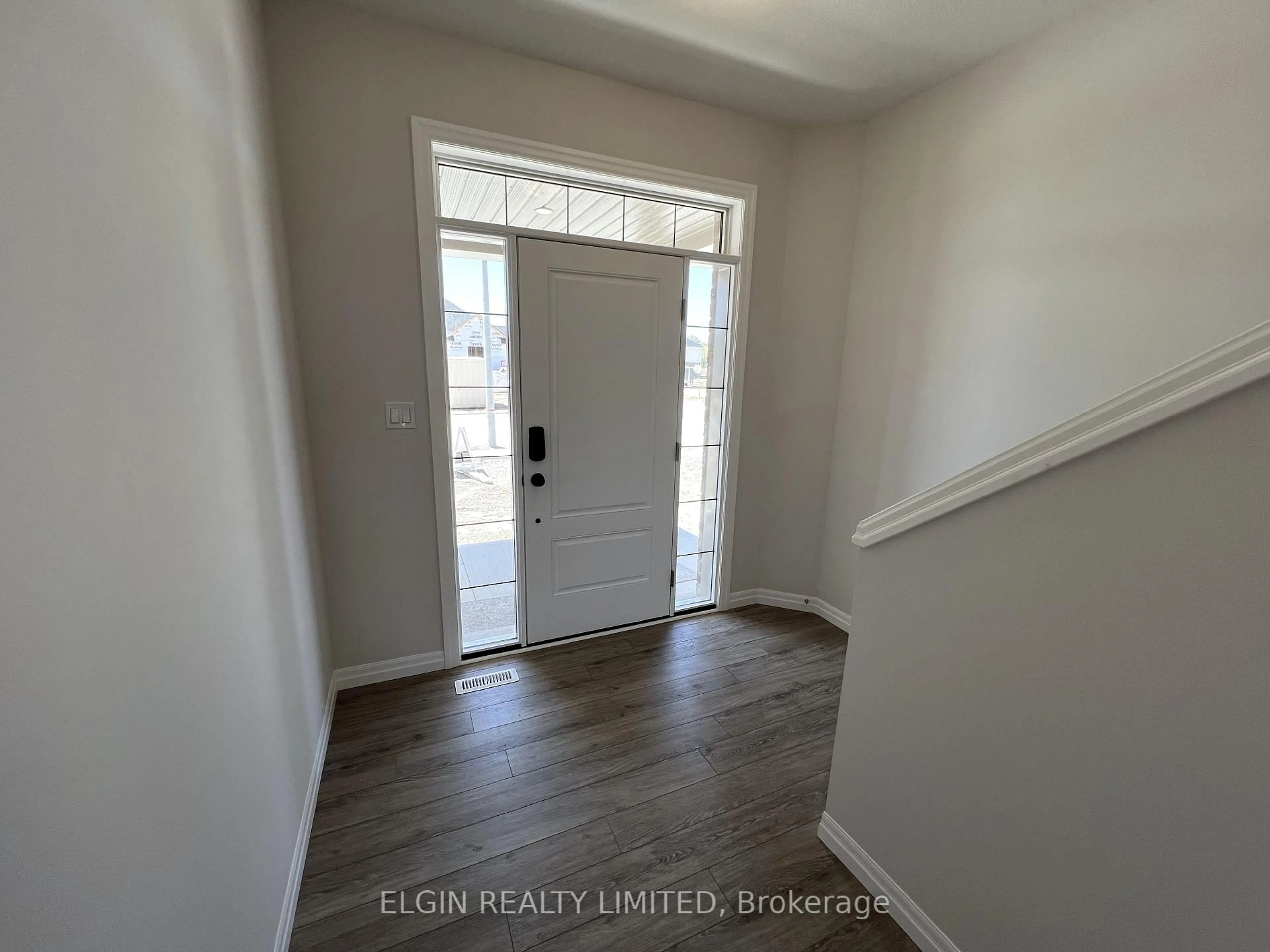 Indoor entryway for 59 Braun Ave, Tillsonburg Ontario N4G 0K4